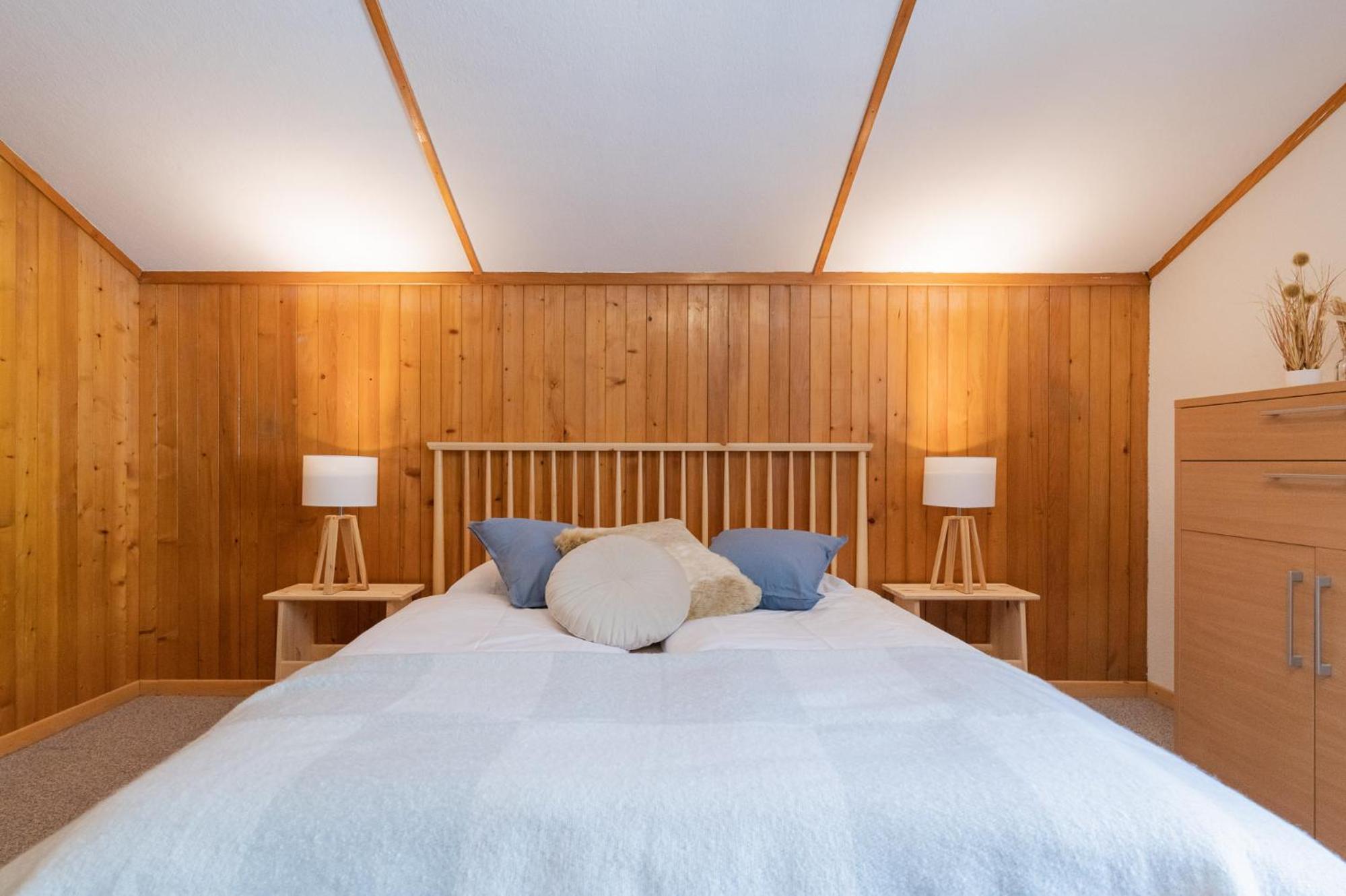 The Eiger Express Apartment - GRINDELHOMES