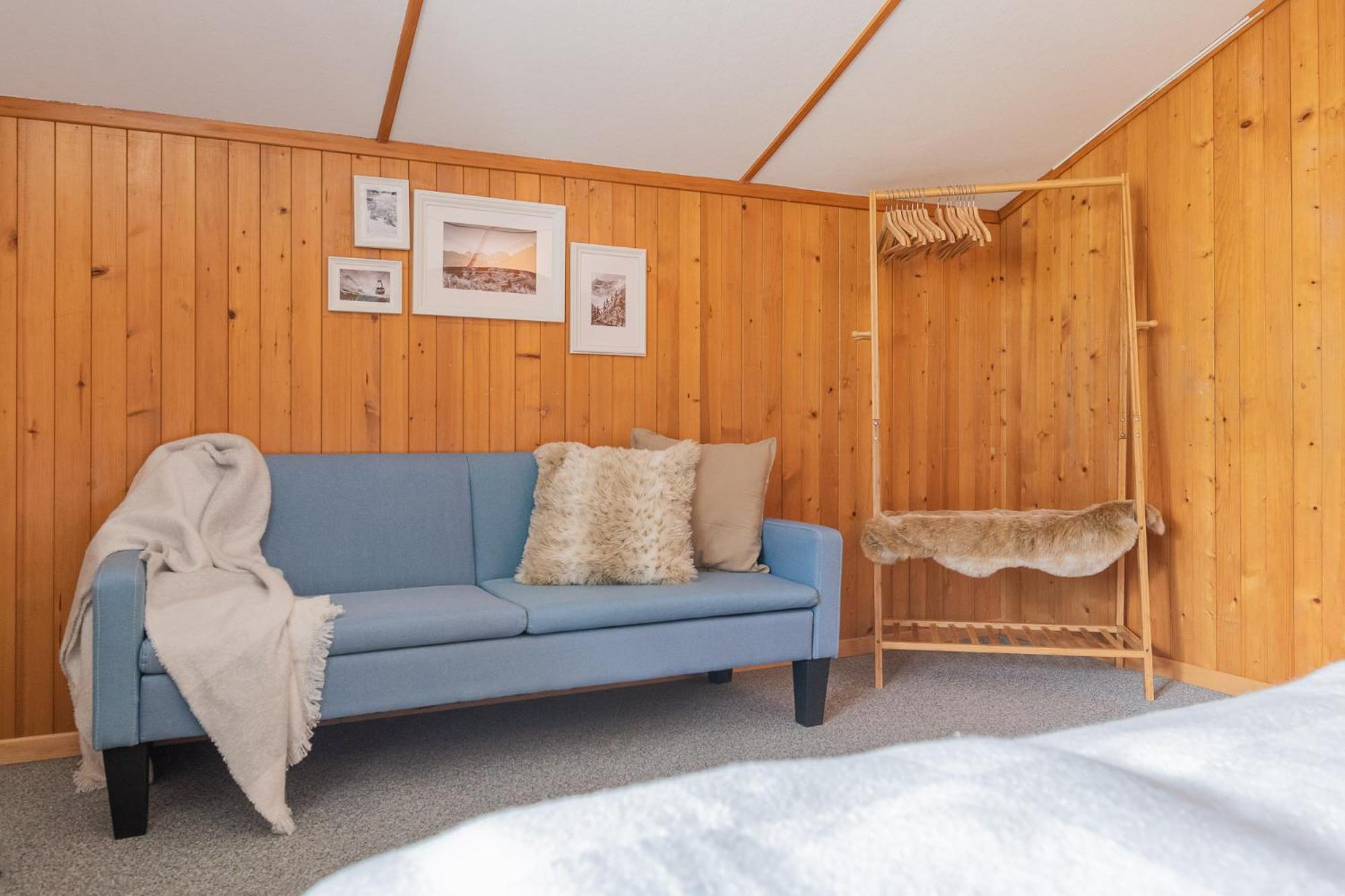 The Eiger Express Apartment - GRINDELHOMES