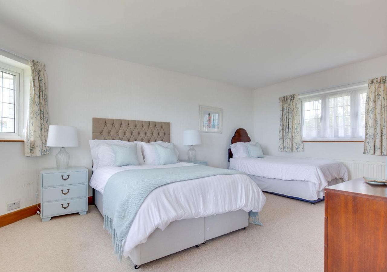 2 Bed in St. Margarets Bay oc-do031