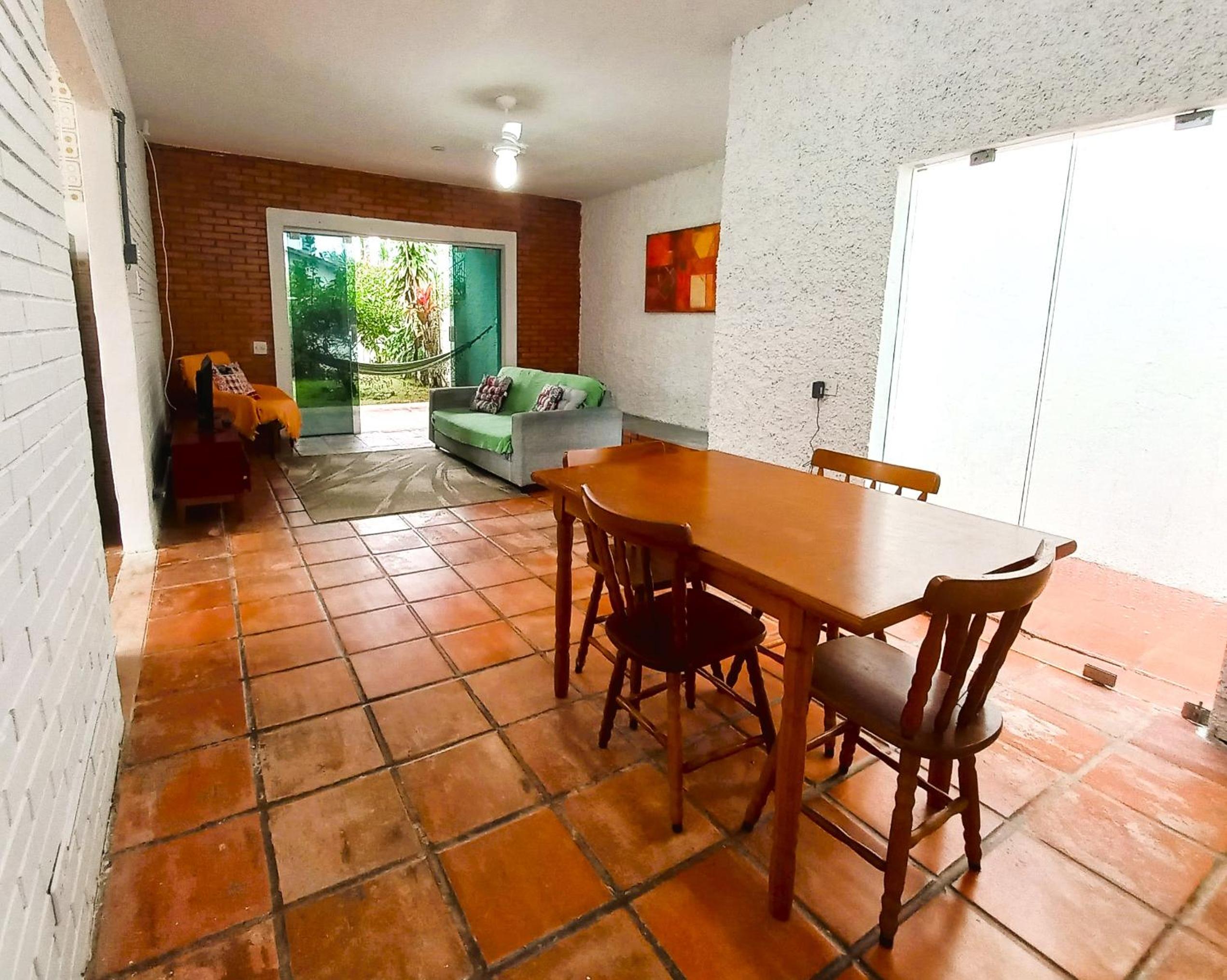 Casa Jardim com 5 quartos em Ubatuba