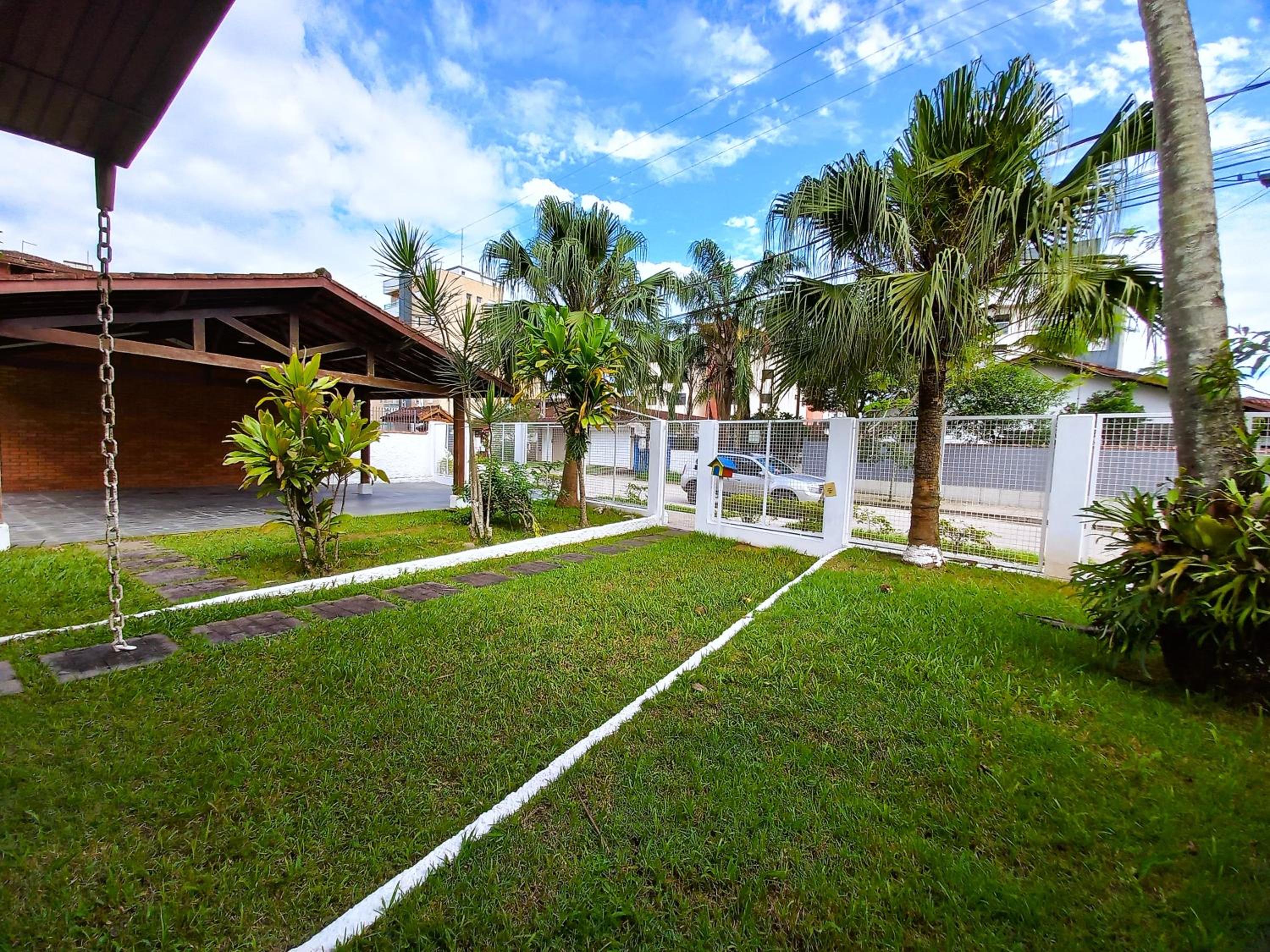 Casa Jardim com 5 quartos em Ubatuba