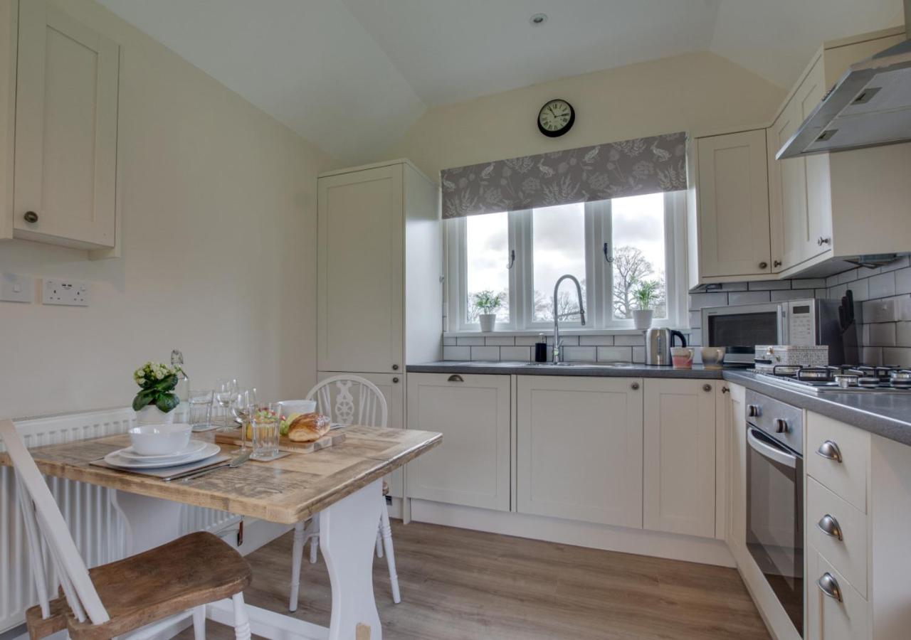 1 Bed in Biddenden oc-cb660 view 3