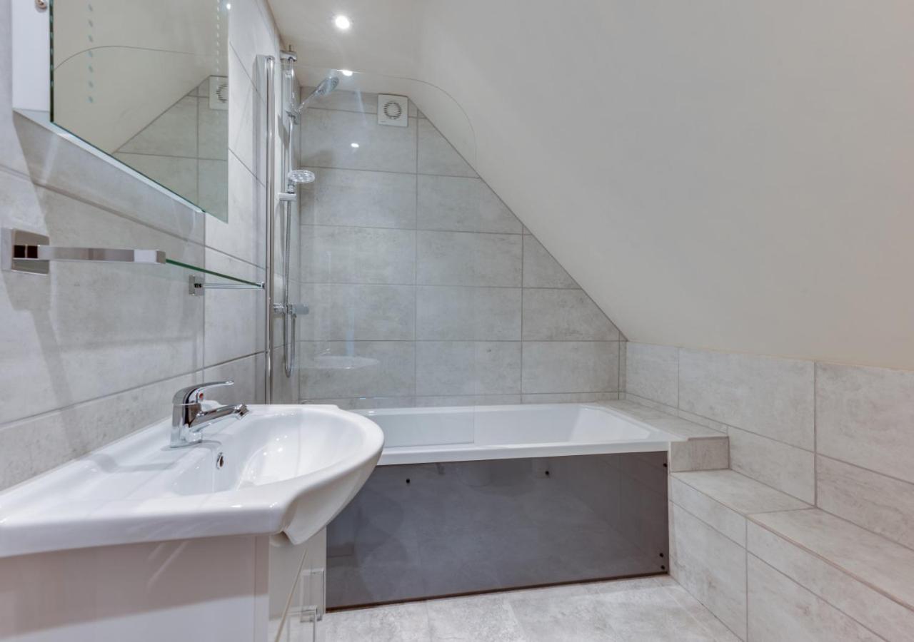 1 Bed in Rhodes Minnis oc-ct041