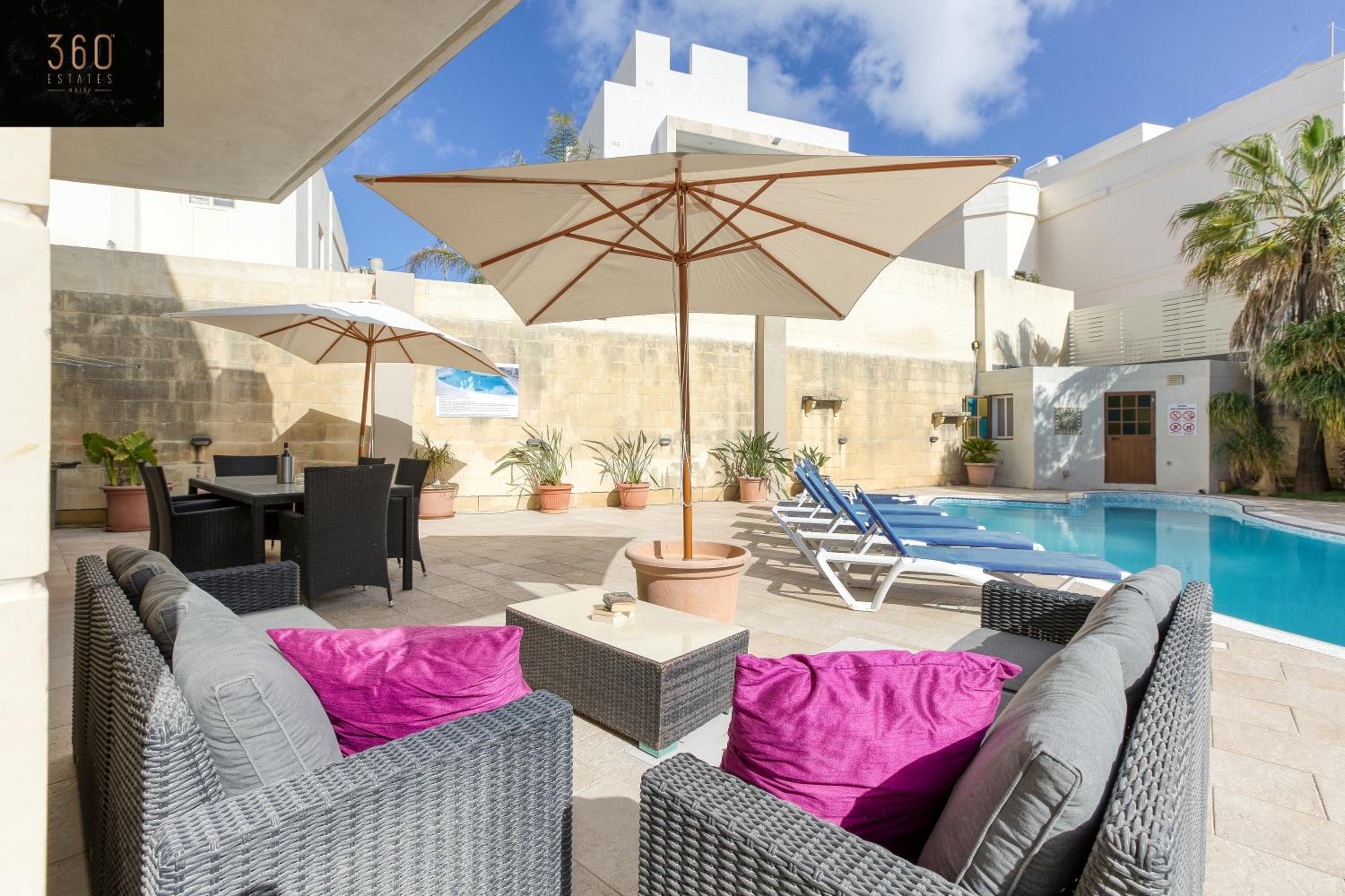 A beautiful 4BR villa with private pool & deck by 360 Estates