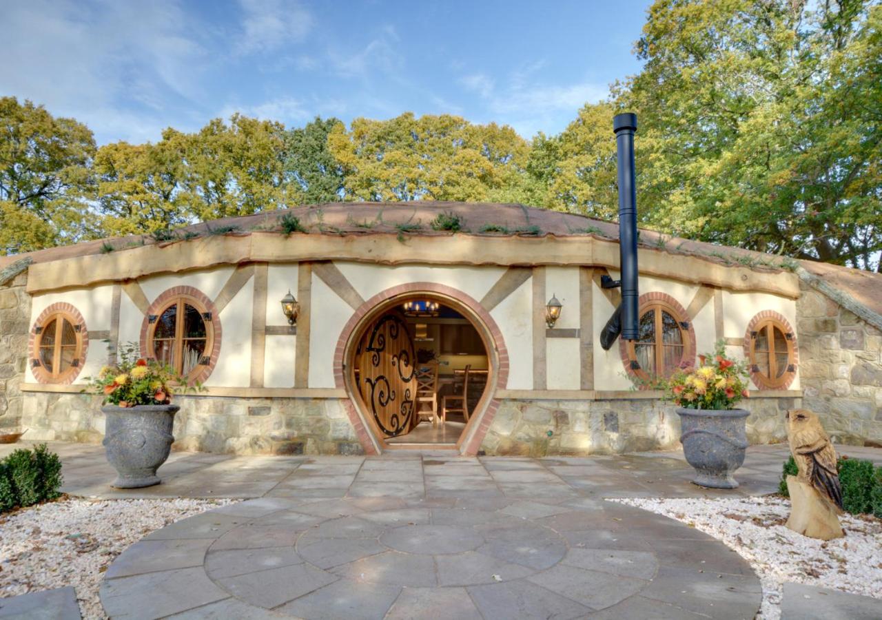 Vineyard Hollow
