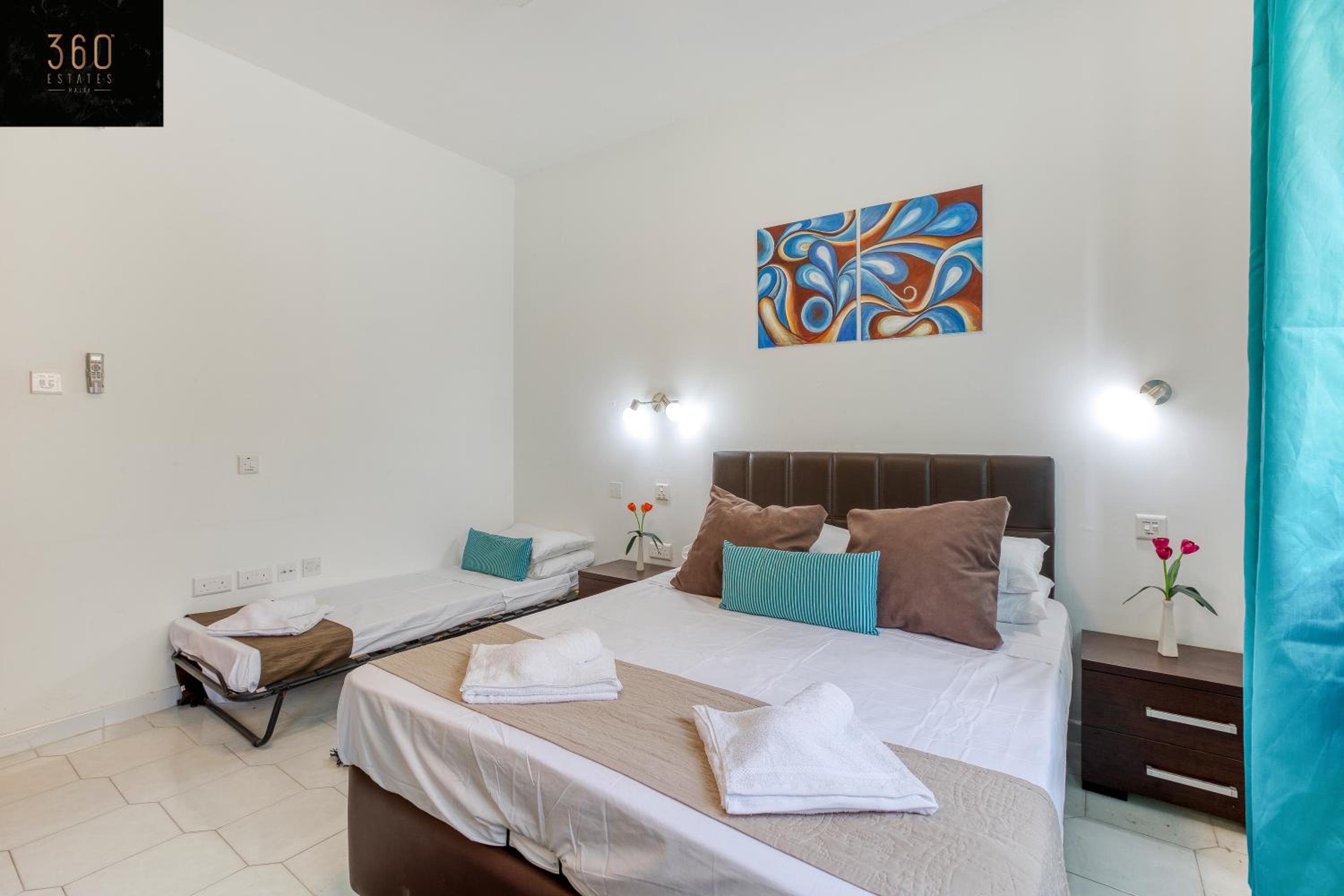 A beautiful 4BR villa with private pool & deck by 360 Estates