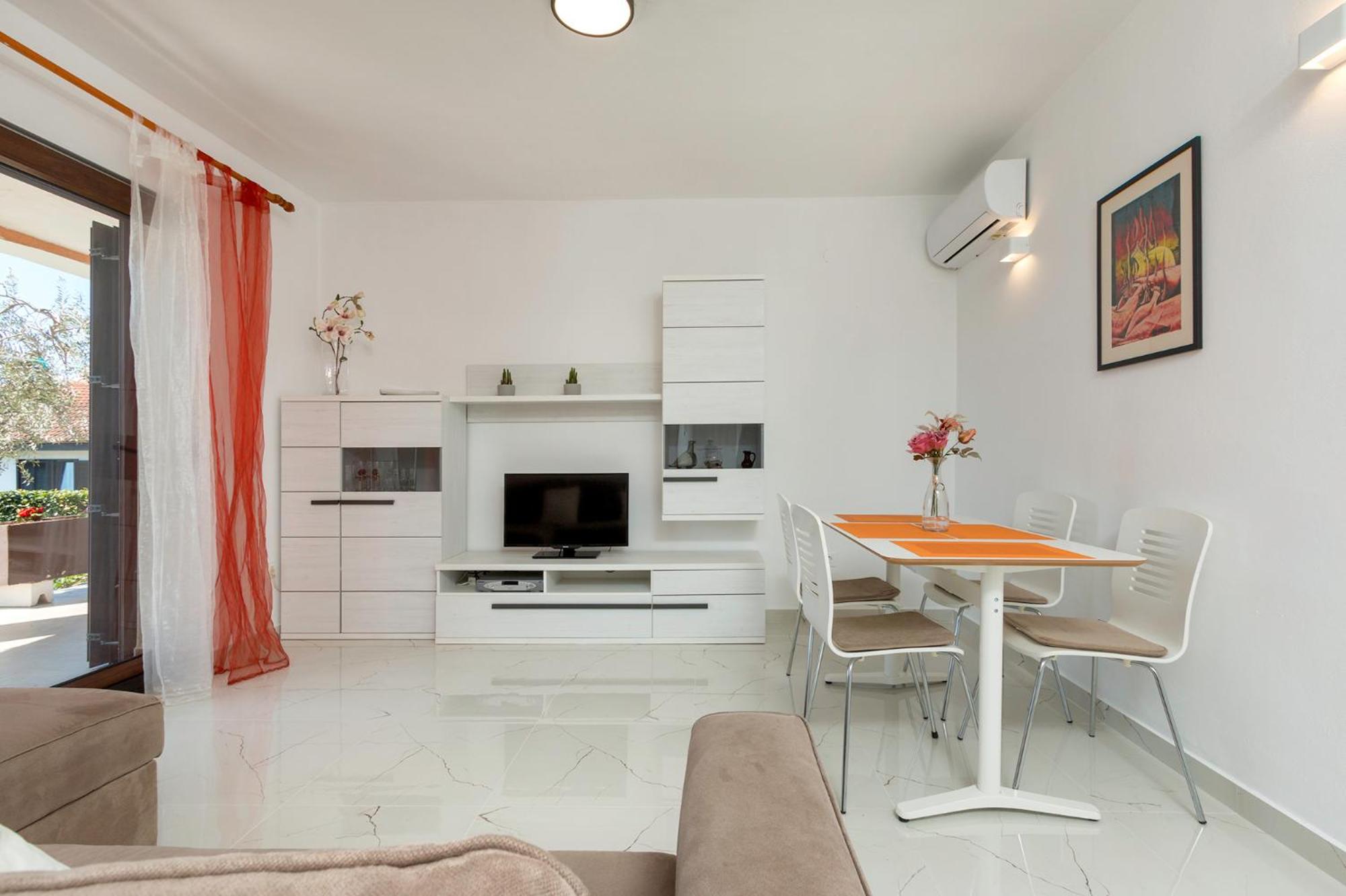 Apartments Mandić