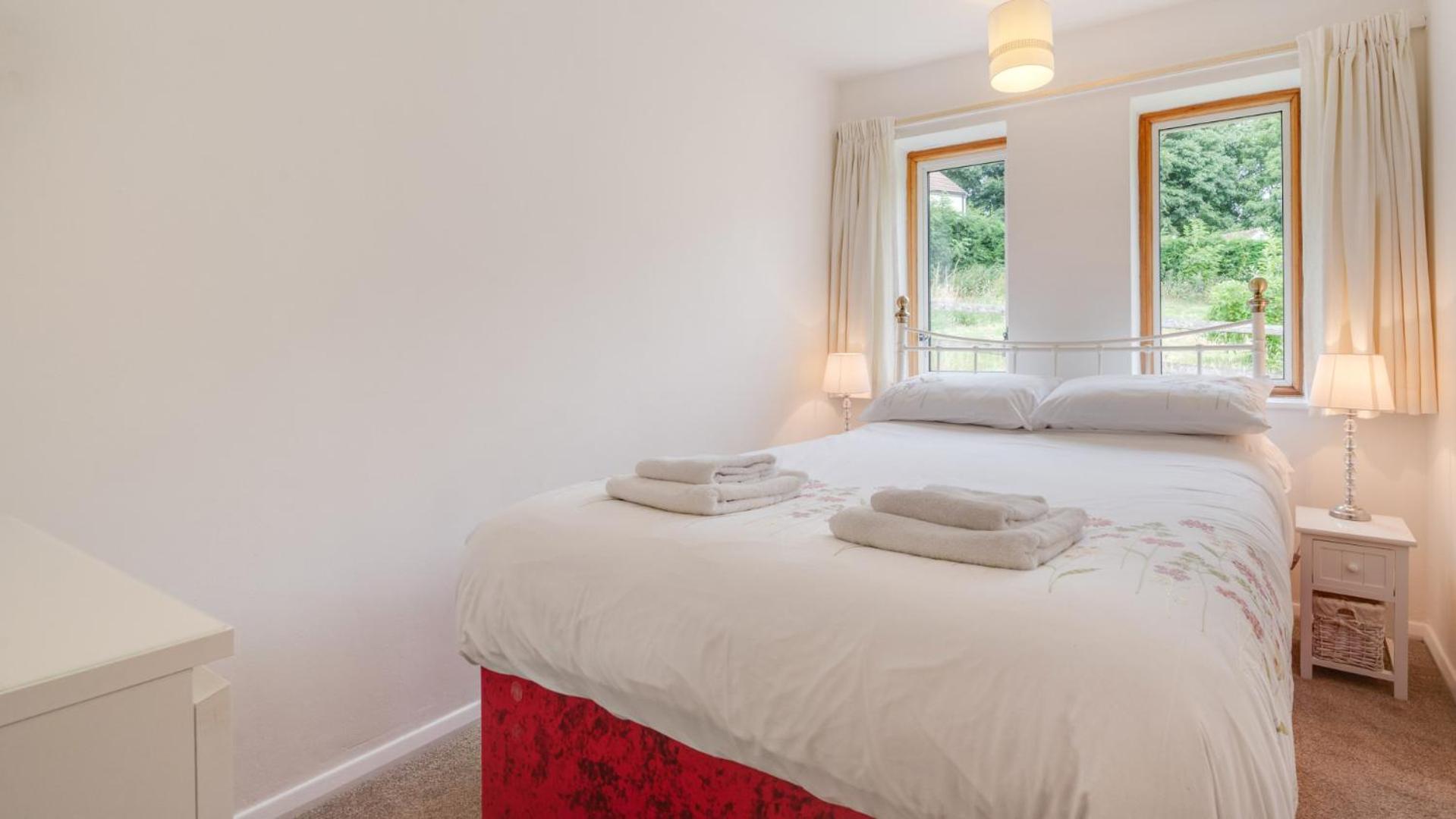 3 Bed in Dronfield oc-dcelle