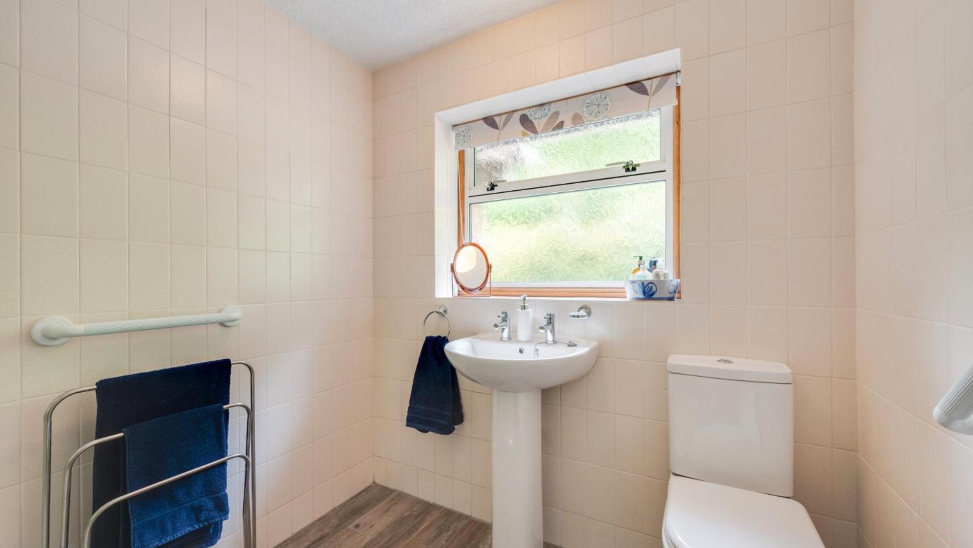 3 Bed in Dronfield oc-dcelle
