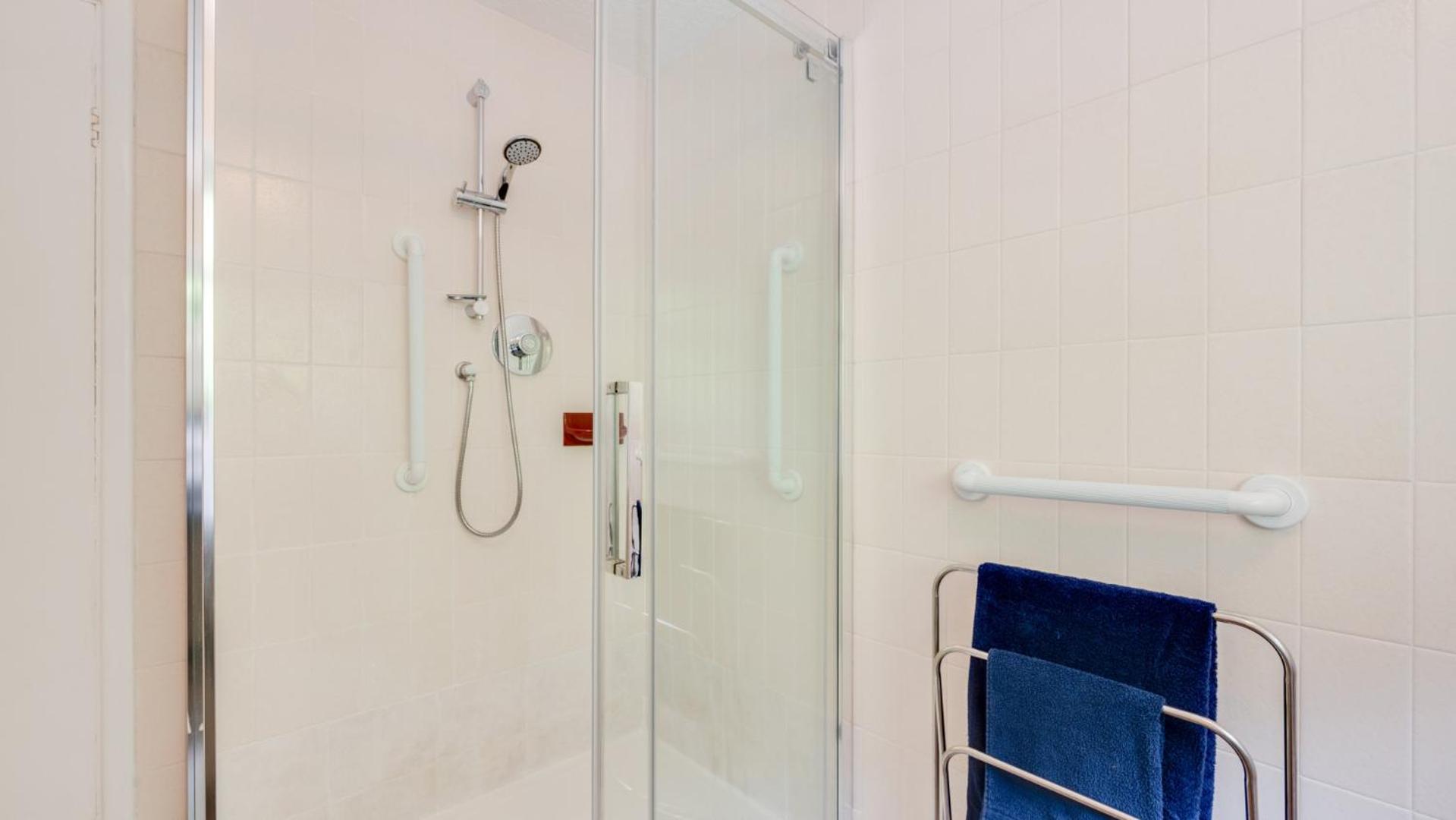 3 Bed in Dronfield oc-dcelle