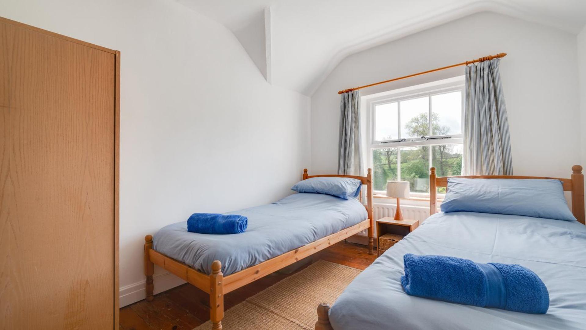 3 Bed in Bakewell oc-dckno