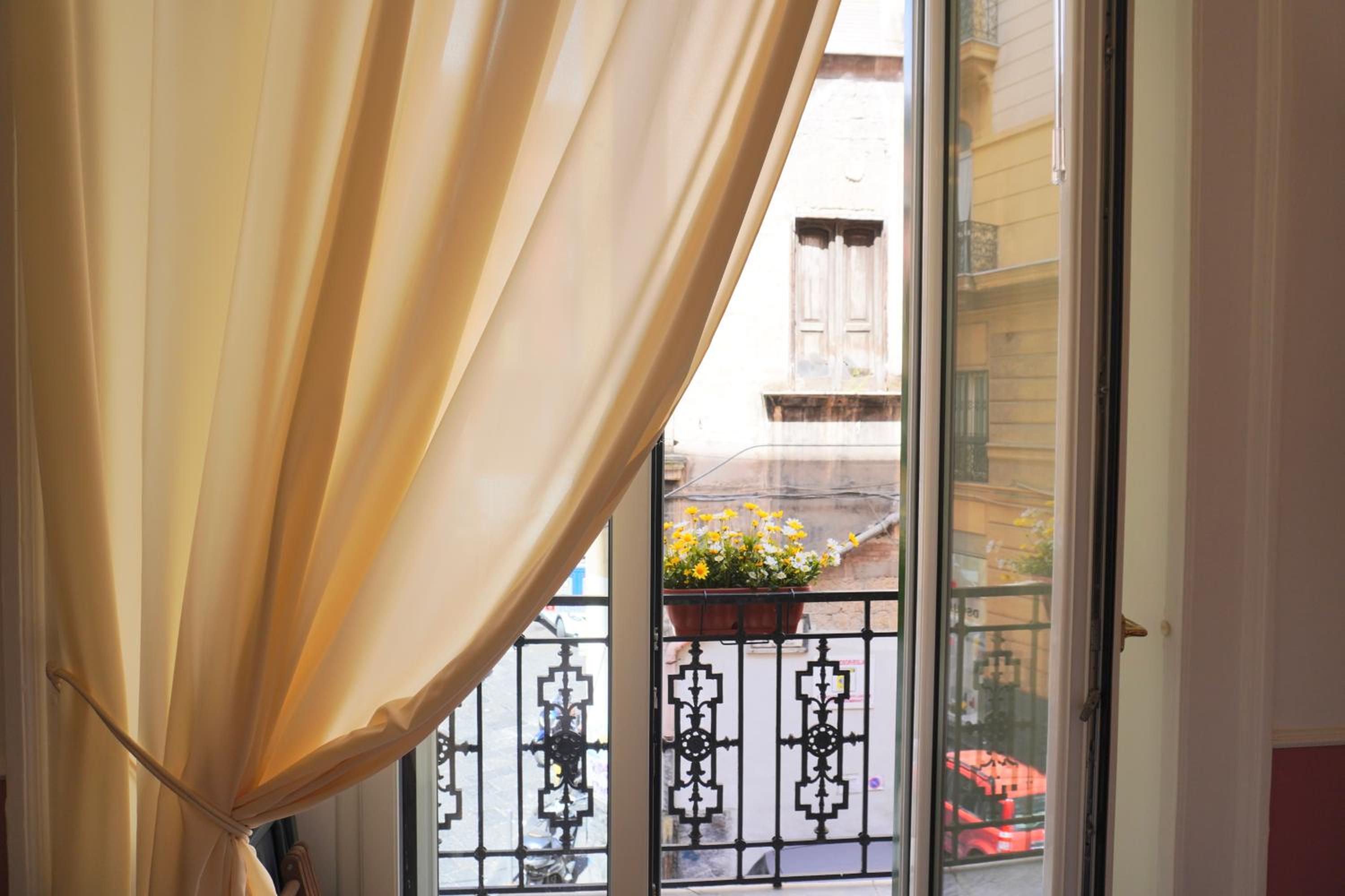 Macchiato Suites Boutique Guest House
