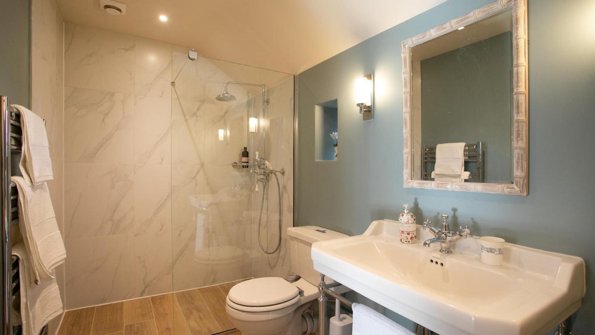 3 Bed in Grange Mill oc-dcspr