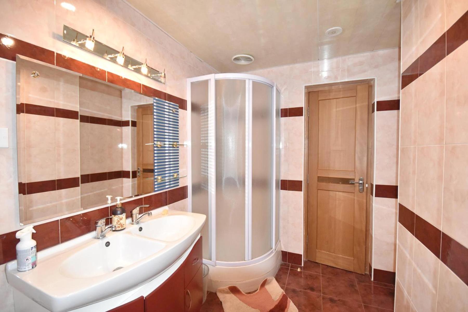Prime Apartment 2 Bedrooms 2 Bathrooms (145 sq m)With Balconies,On Northern Avenue