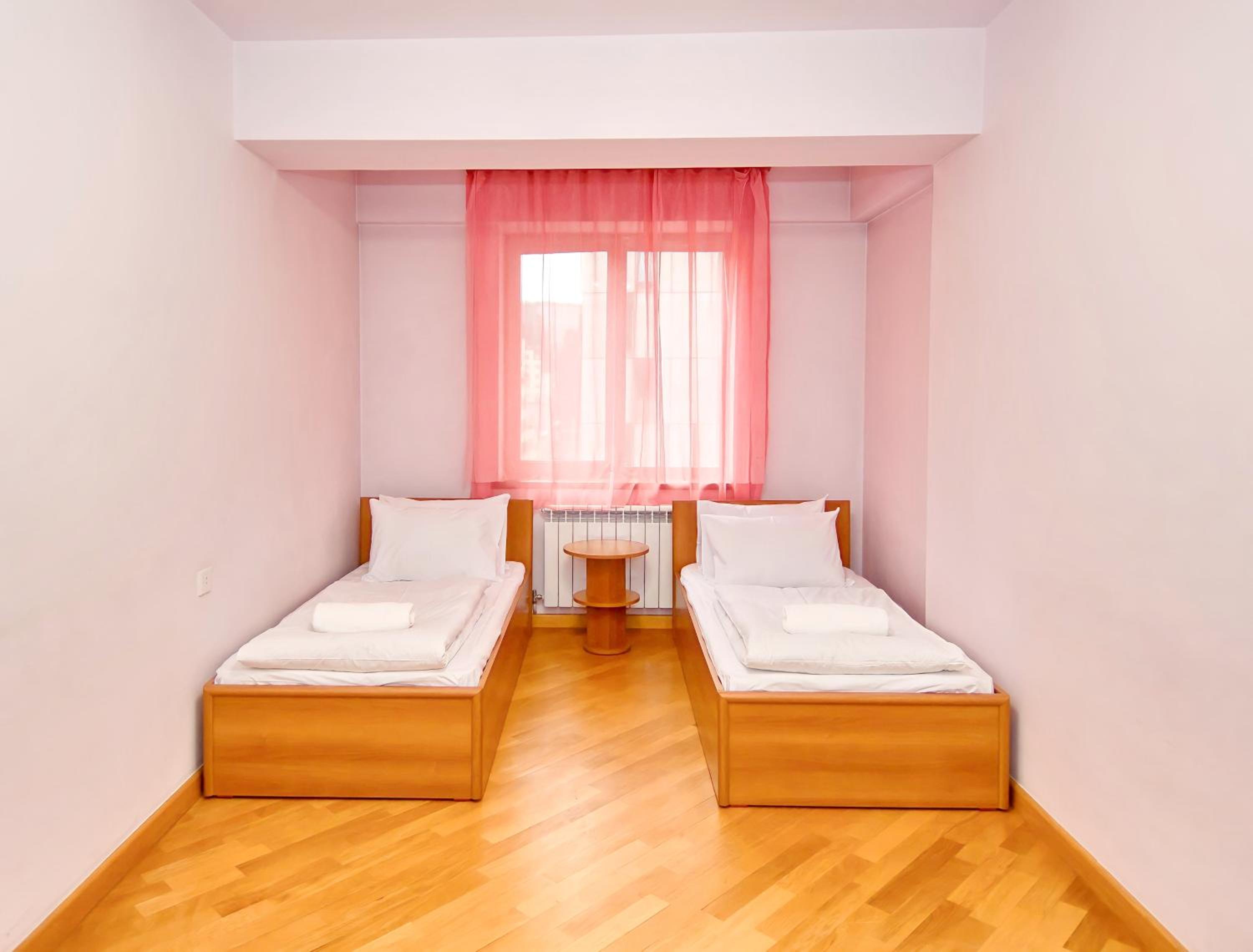 Prime Apartment 2 Bedrooms 2 Bathrooms (145 sq m)With Balconies,On Northern Avenue