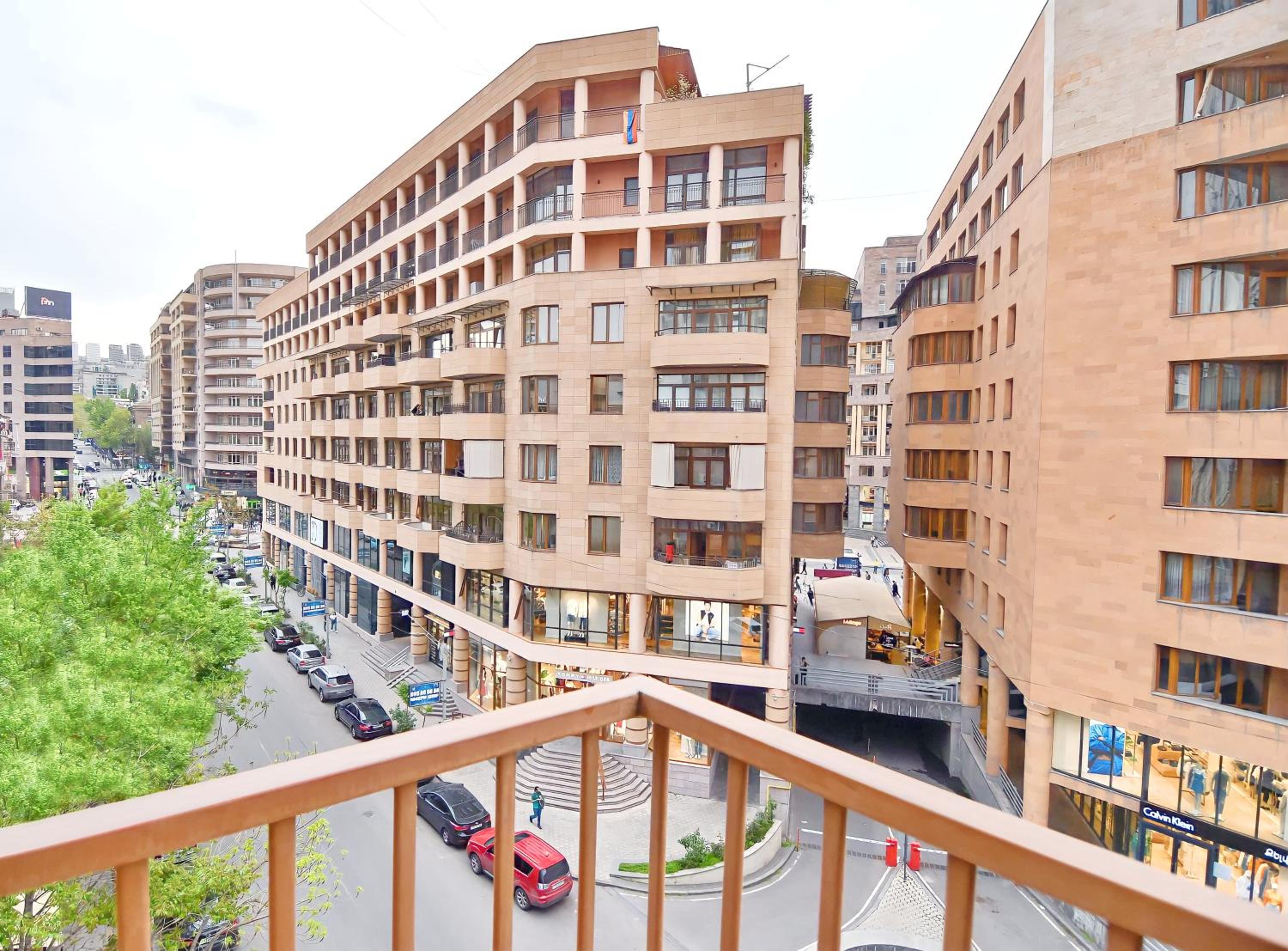 Prime Apartment 2 Bedrooms 2 Bathrooms (145 sq m)With Balconies,On Northern Avenue