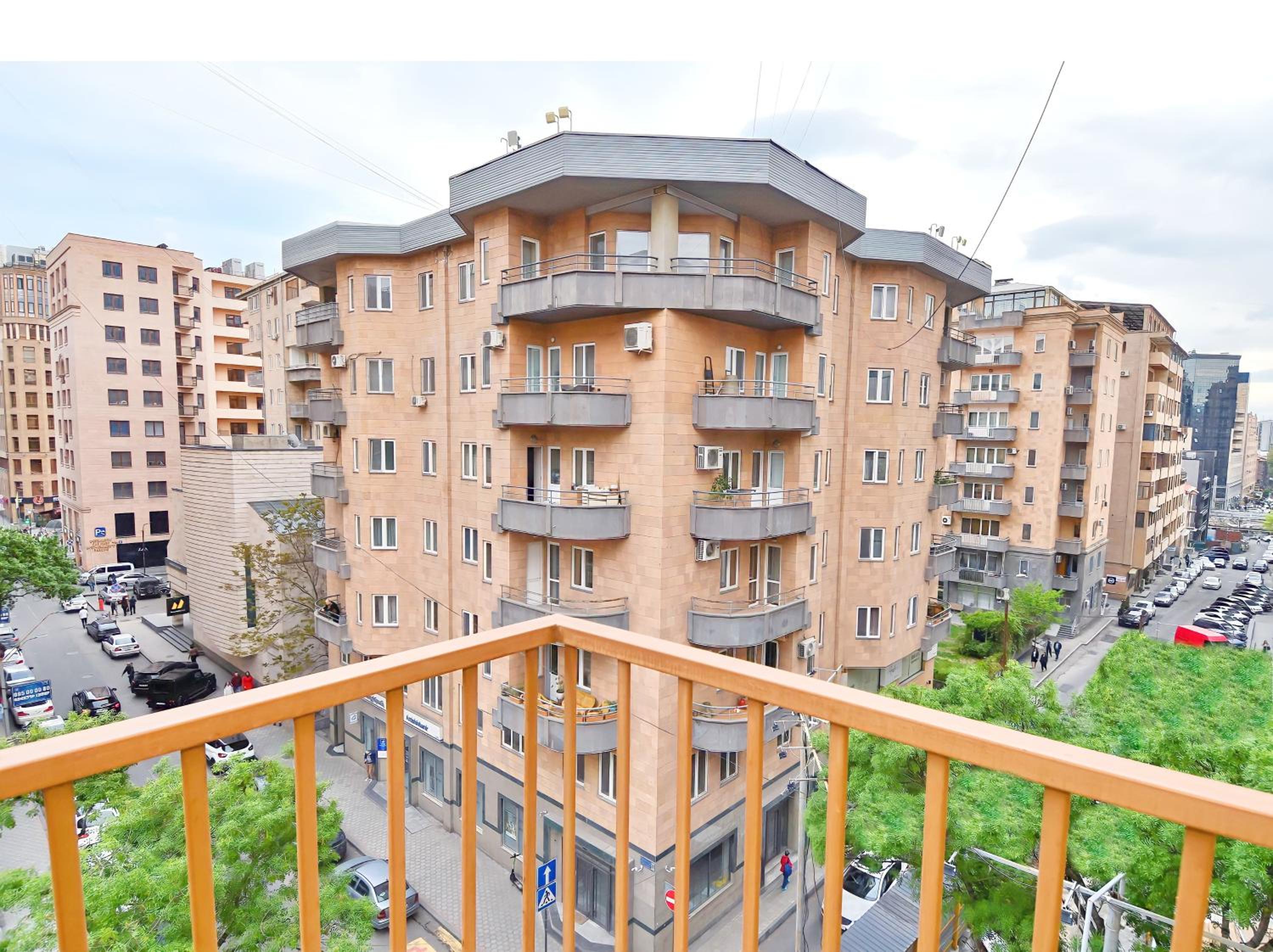 Prime Apartment 2 Bedrooms 2 Bathrooms (145 sq m)With Balconies,On Northern Avenue