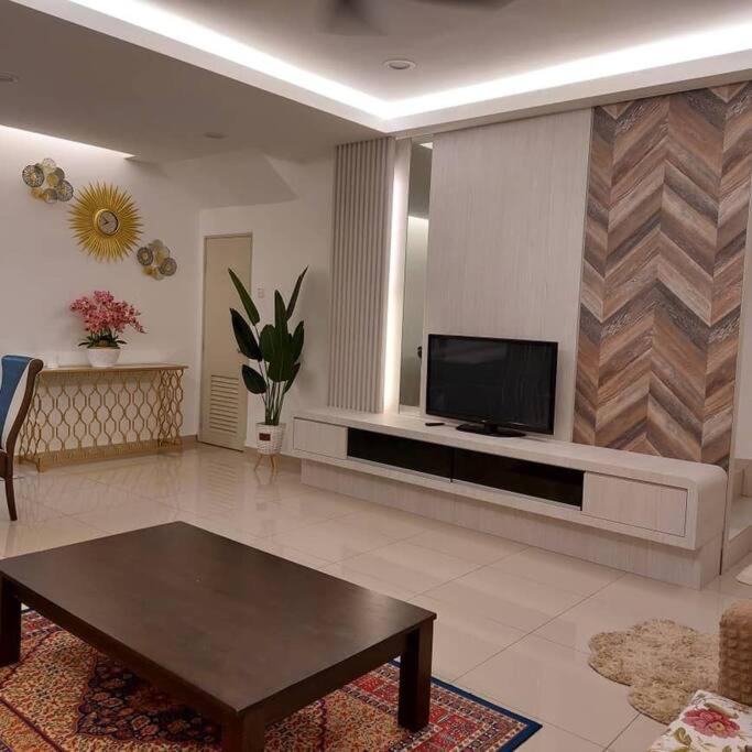 D'has Homestay, Tmn Seri Impian, Kluang, Johor photo 2