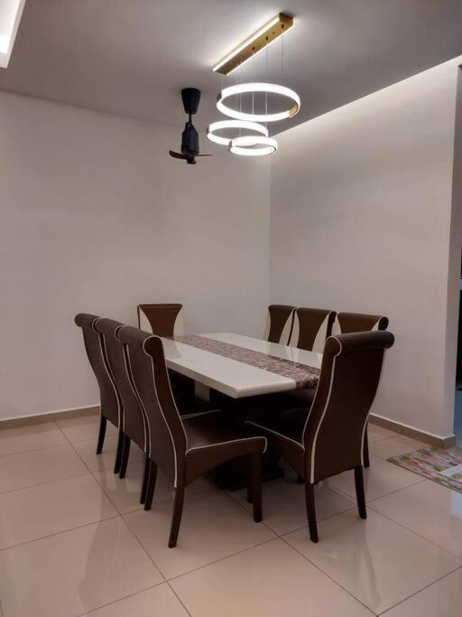 D'has Homestay, Tmn Seri Impian, Kluang, Johor photo 3