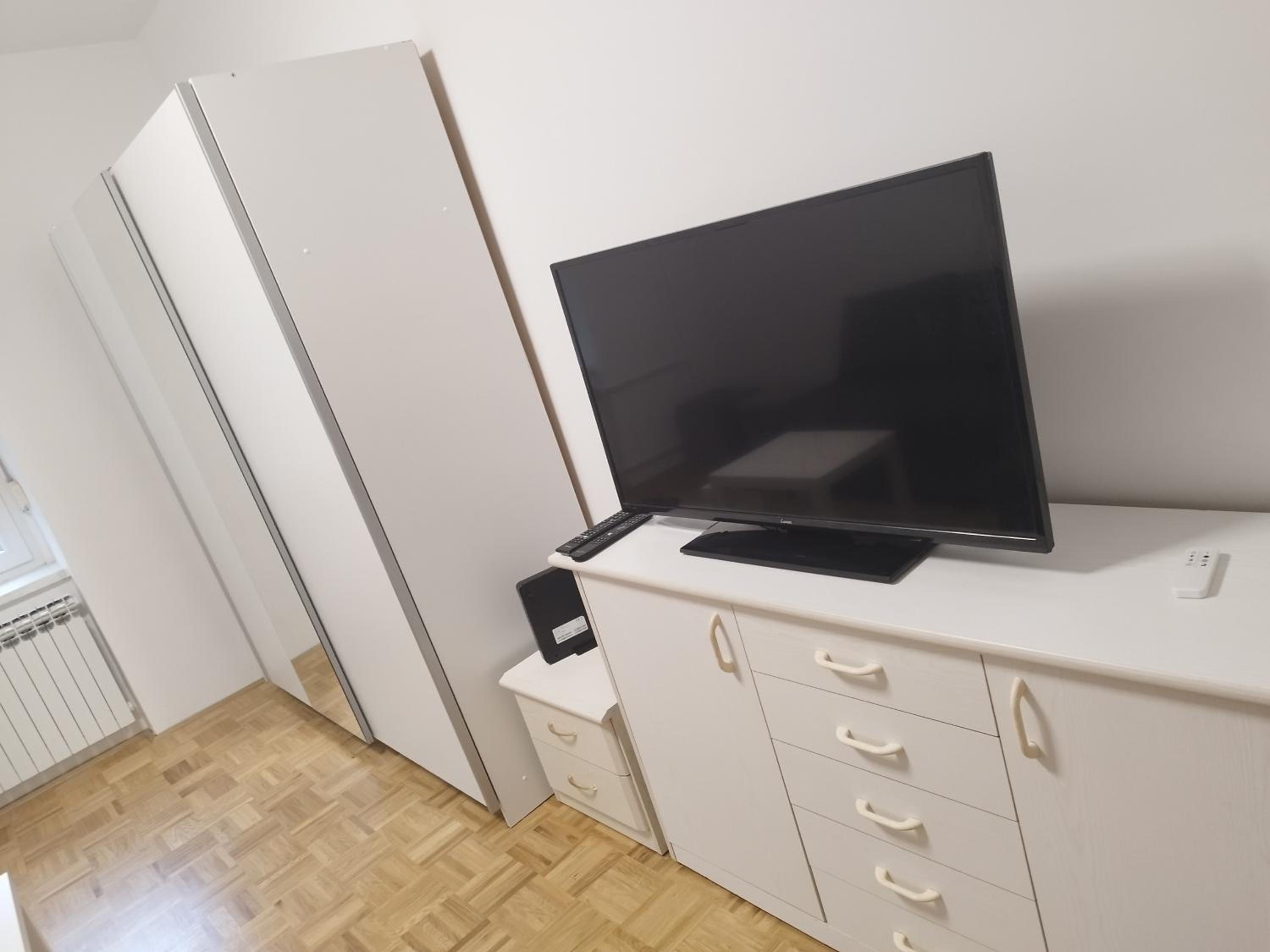 Apartma MB center view 3