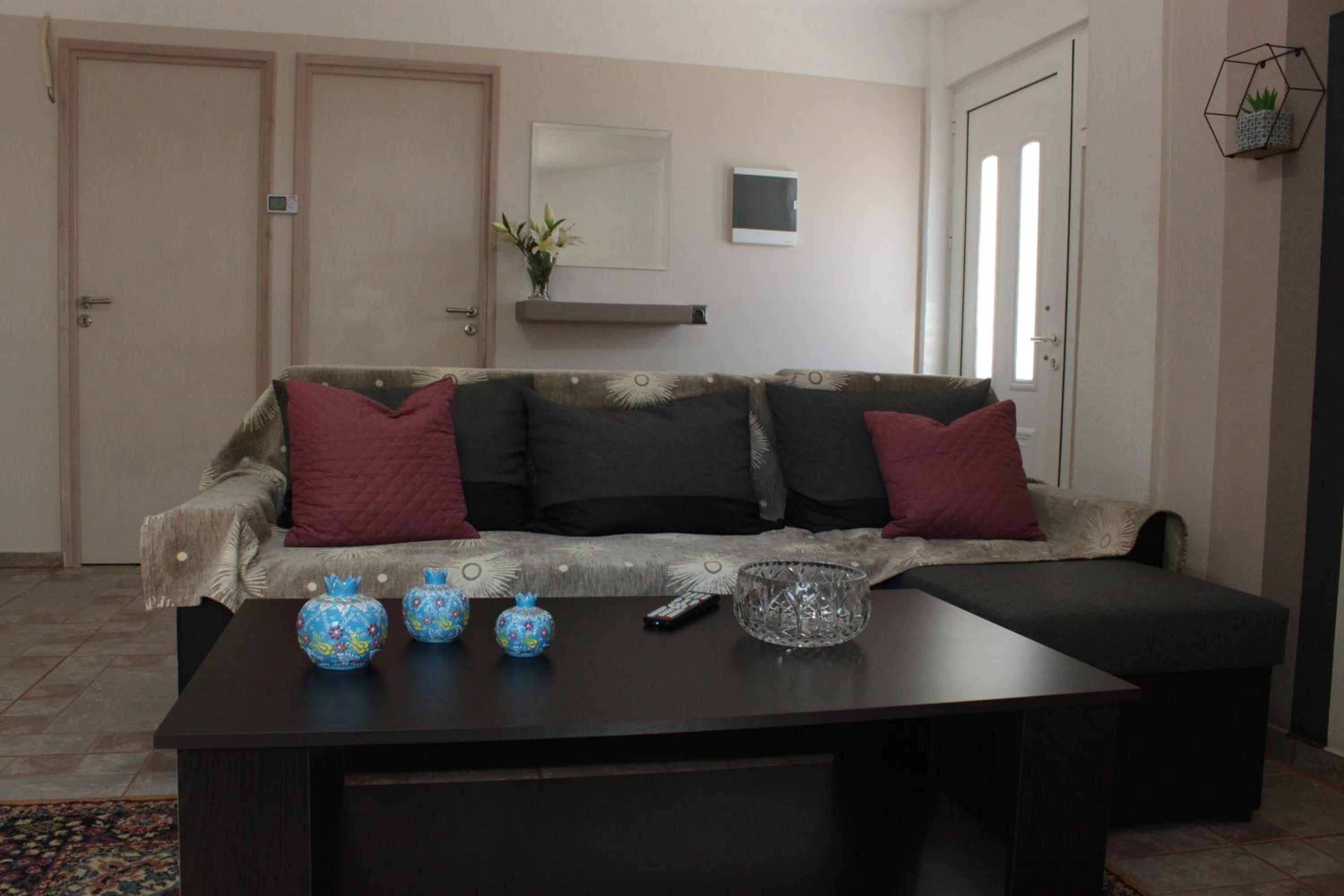 apartment to nature B view 3