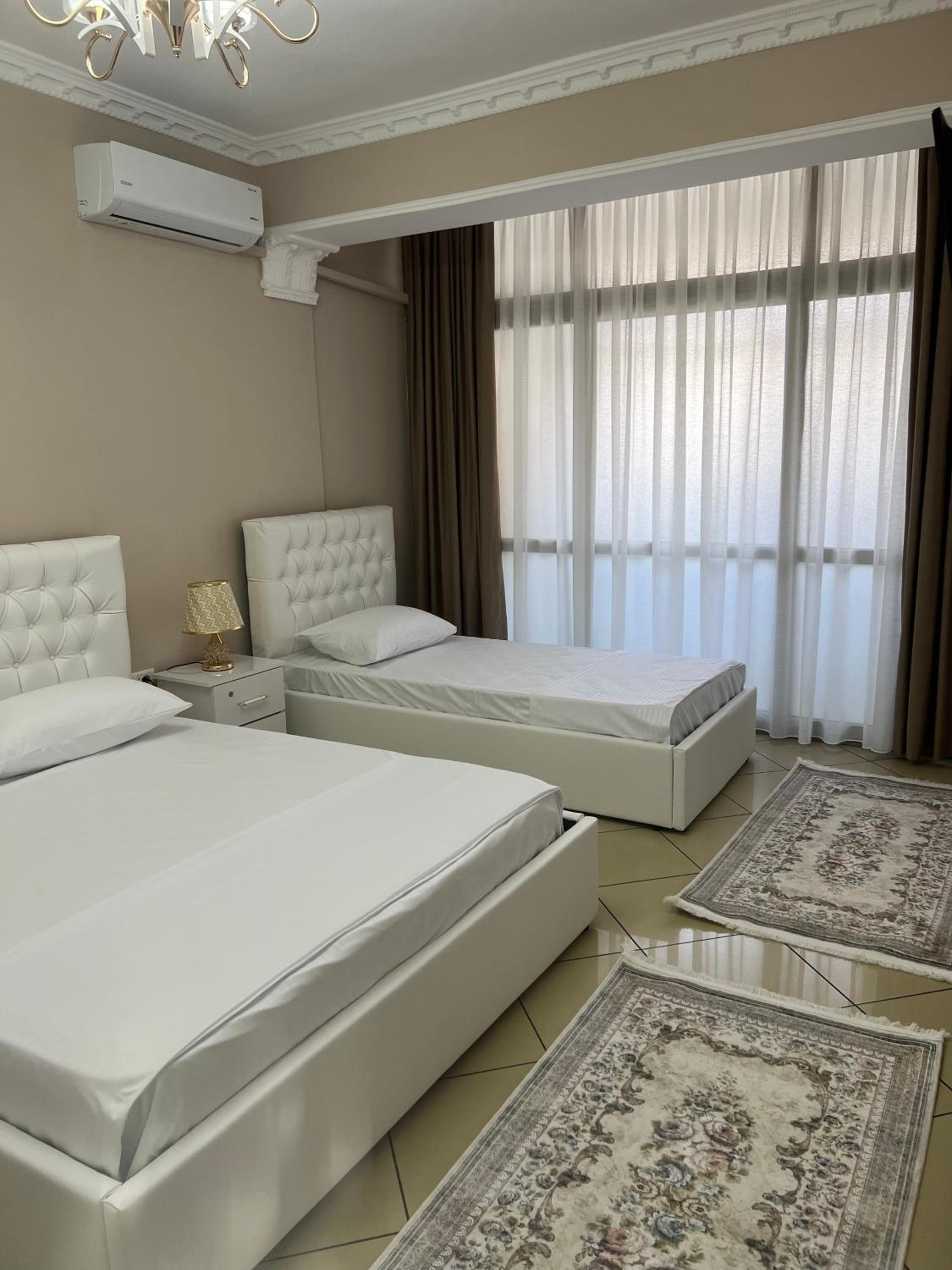 SaEl Apartments