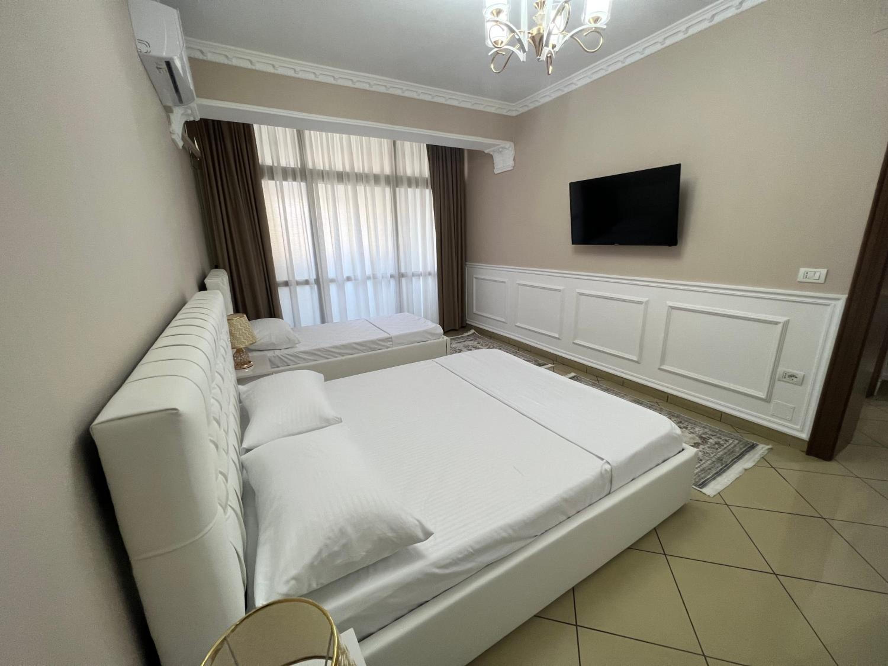 SaEl Apartments