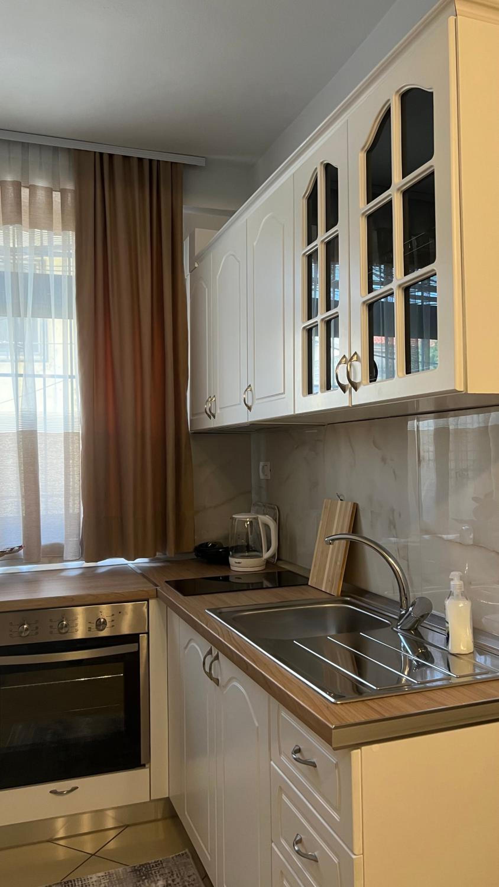 SaEl Apartments