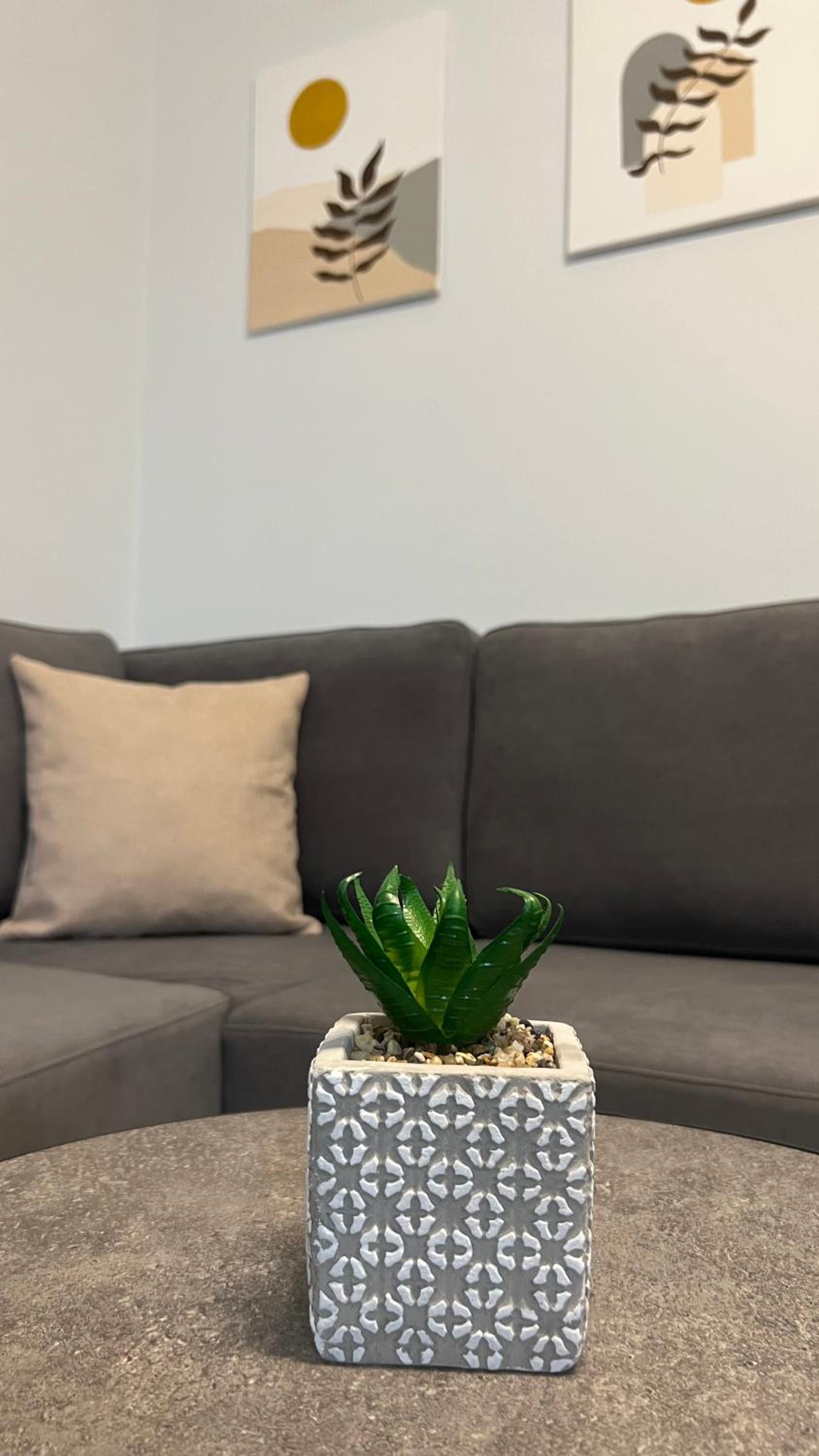 SaEl Apartments