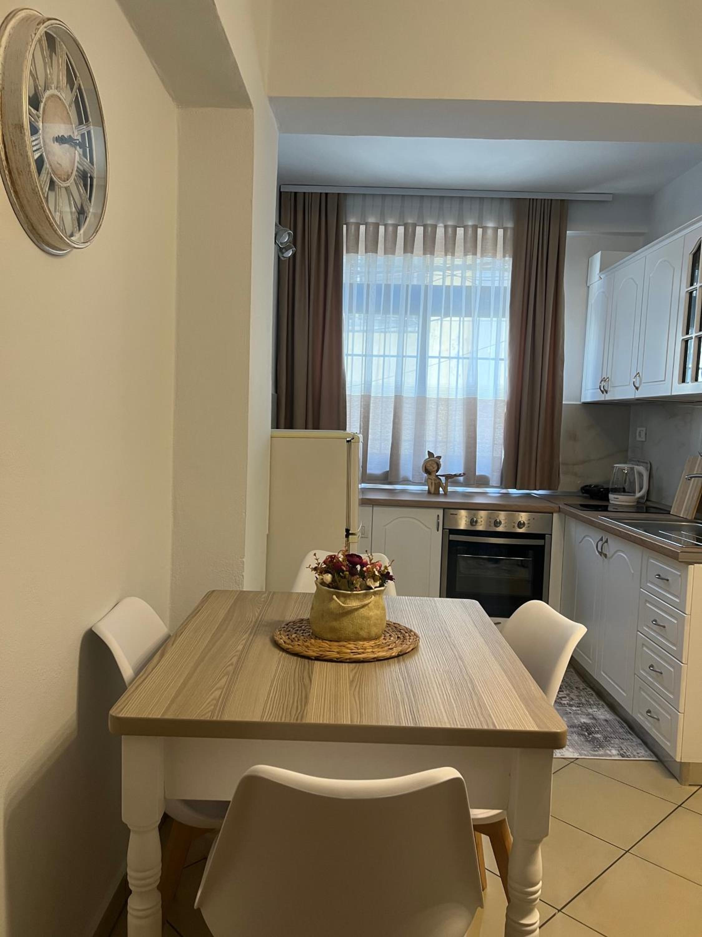 SaEl Apartments