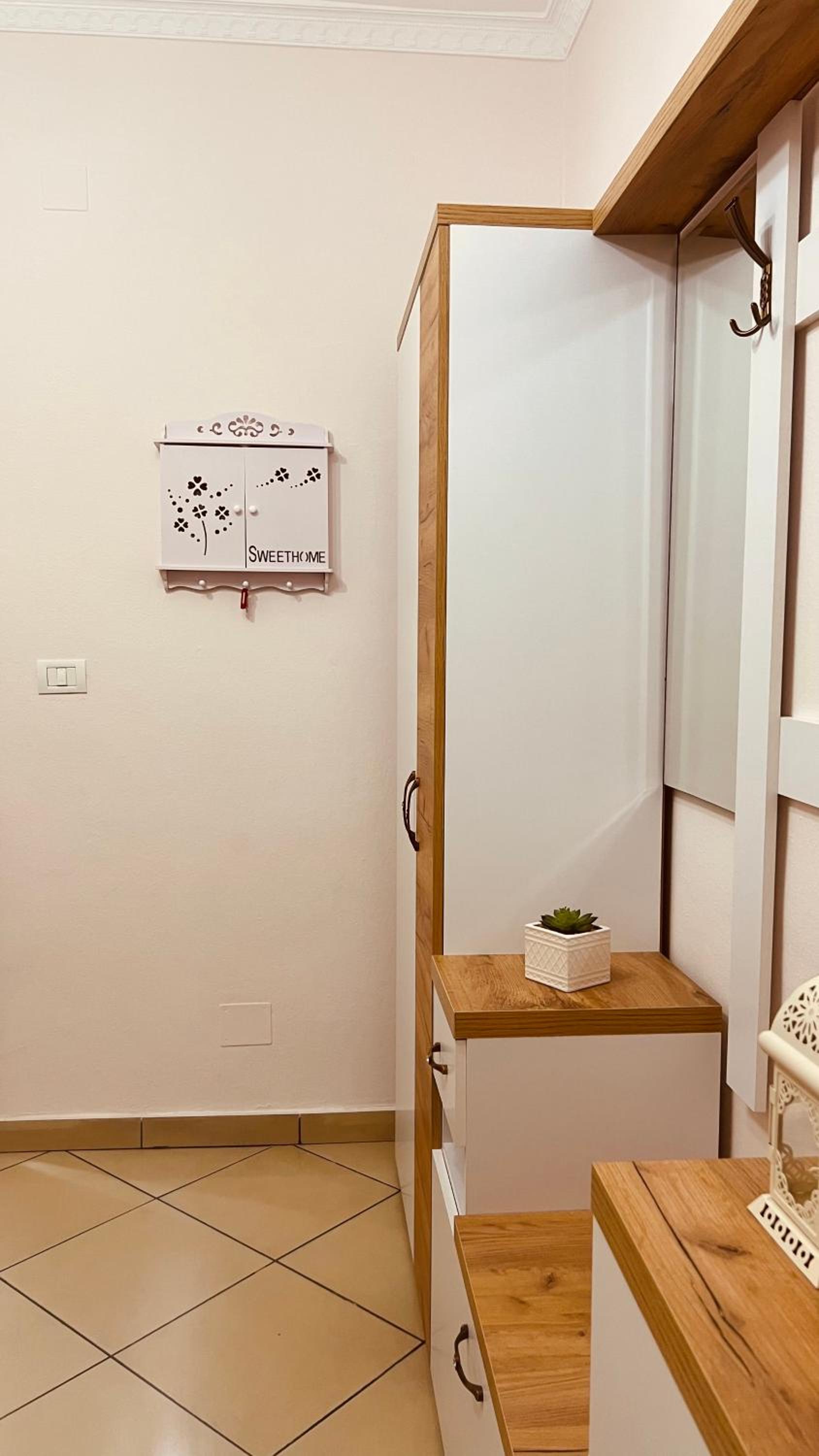 SaEl Apartments