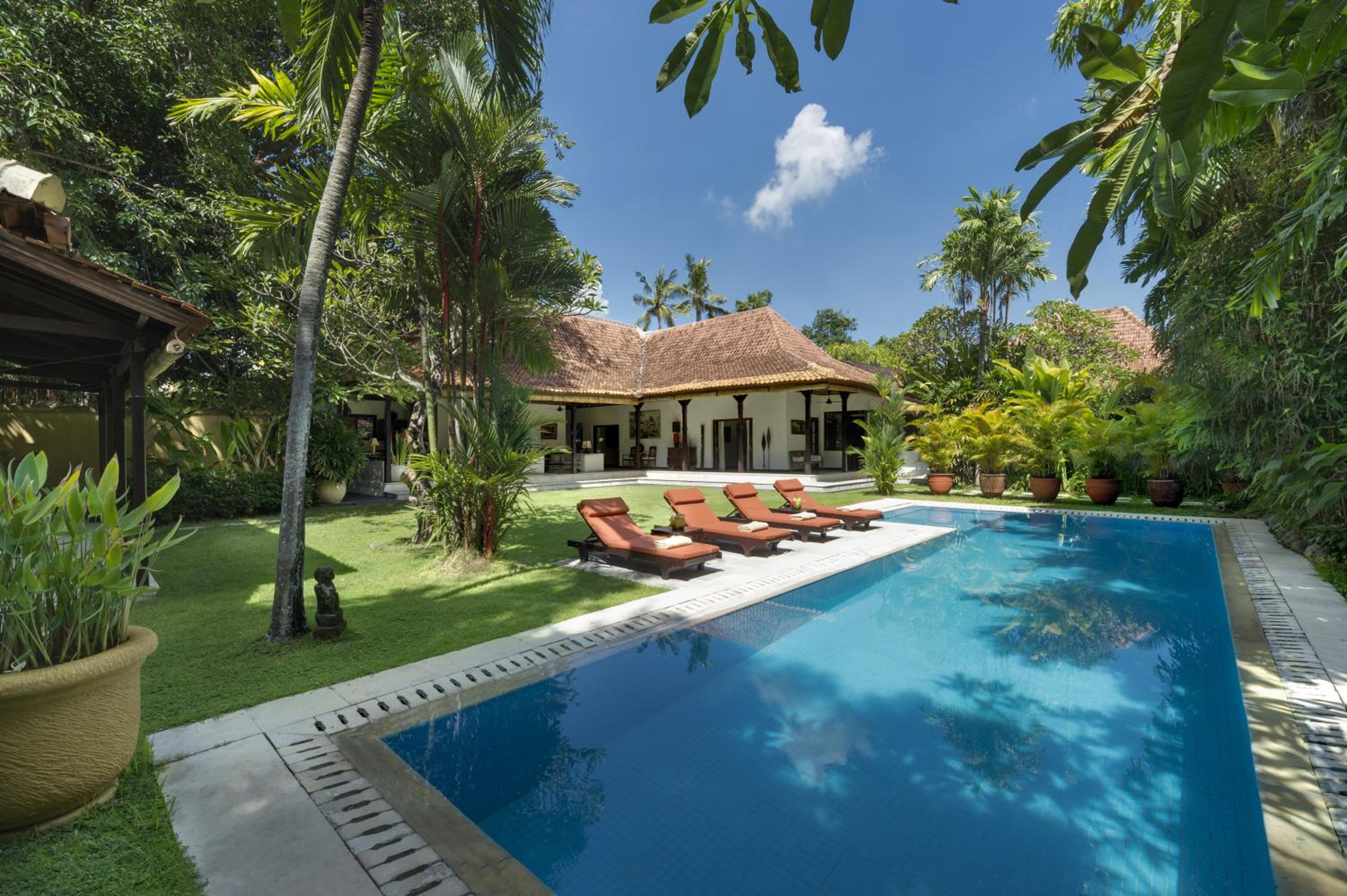 Villa Eight