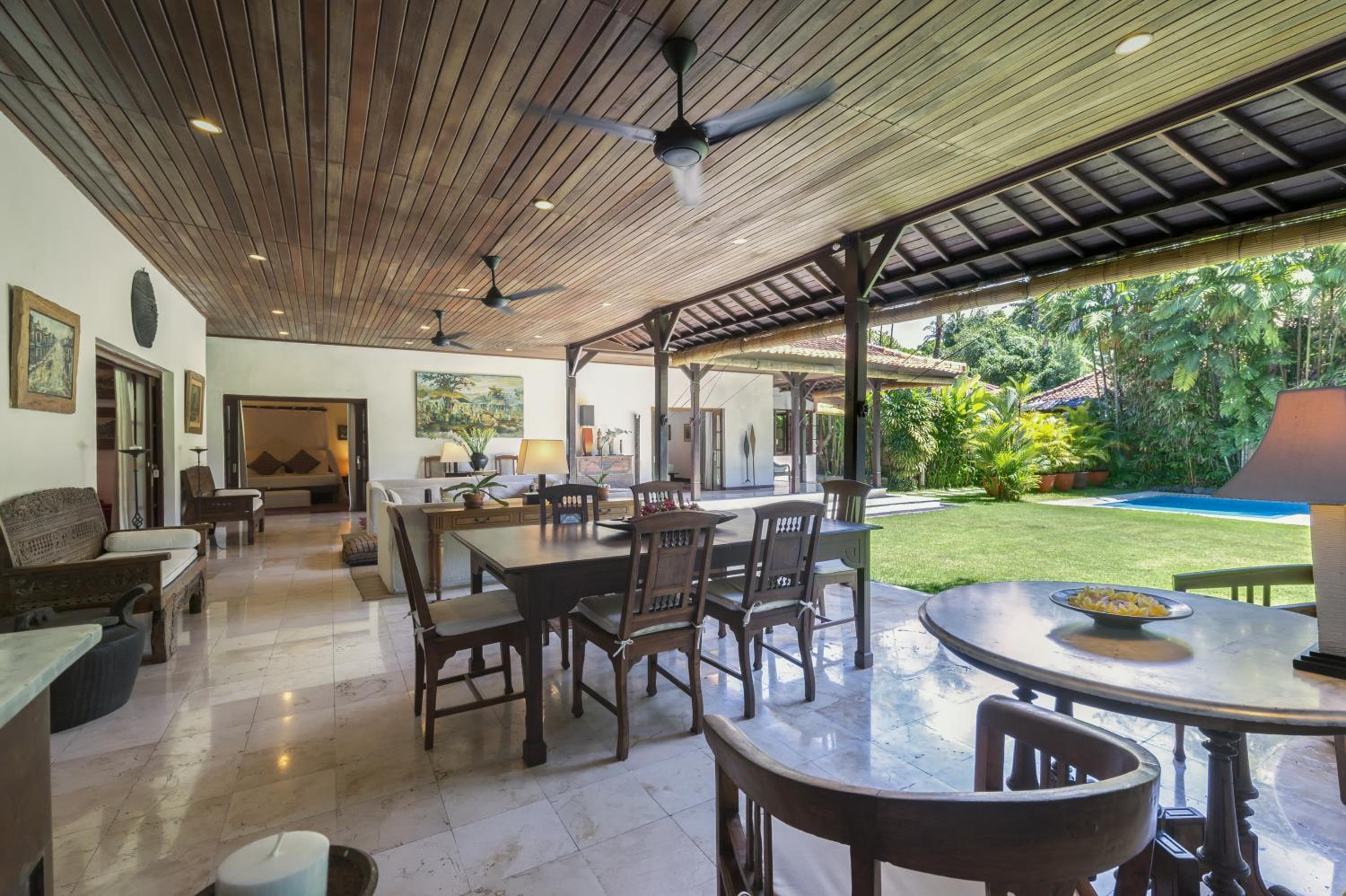 Villa Eight
