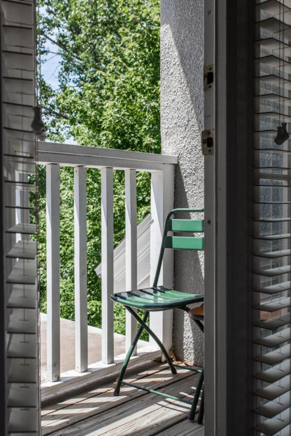 Kansas City Vacations - Mary Atkins at Southmoreland on the Plaza - Property Image 9