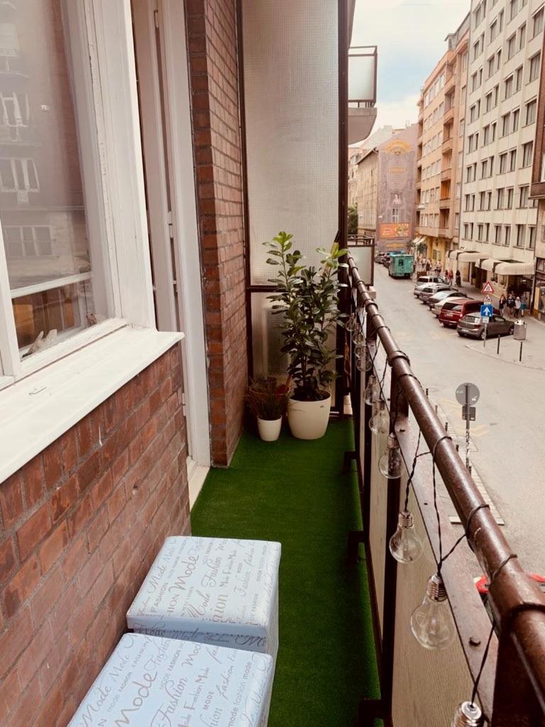 SunDeluxe & Balcony view 5