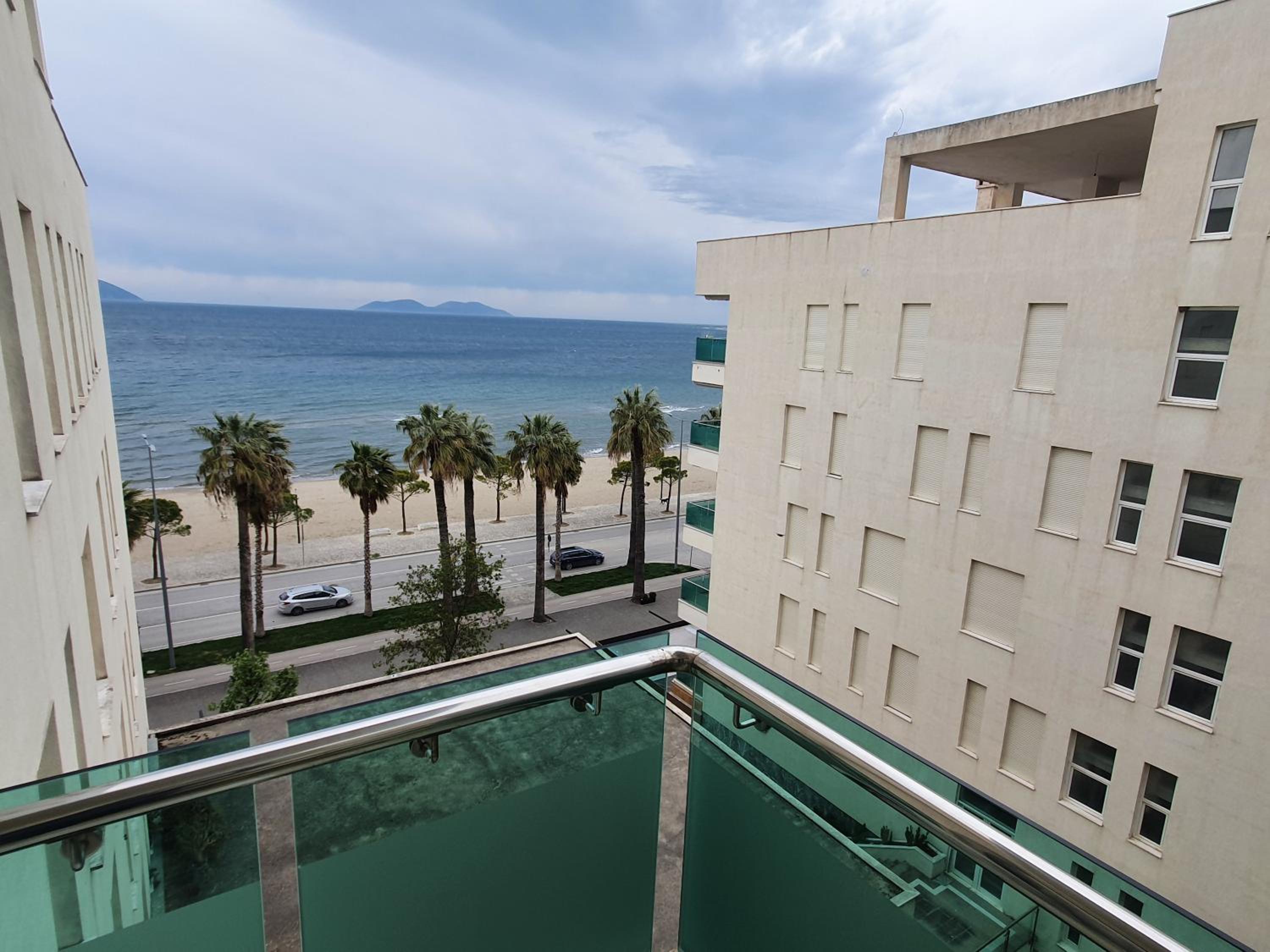 Apartament me qera Lungomare Vlore Mari