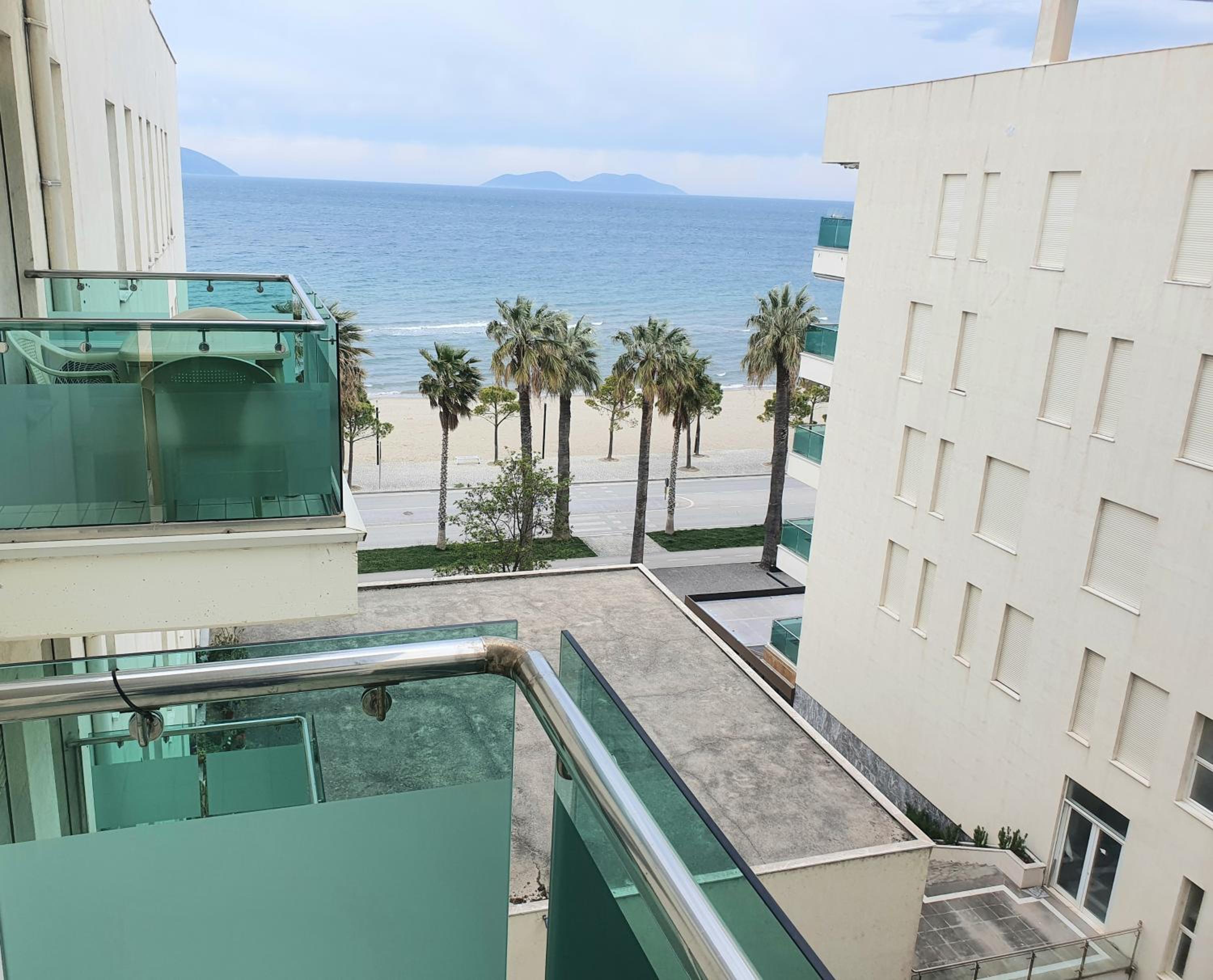 Apartament me qera Lungomare Vlore Mari
