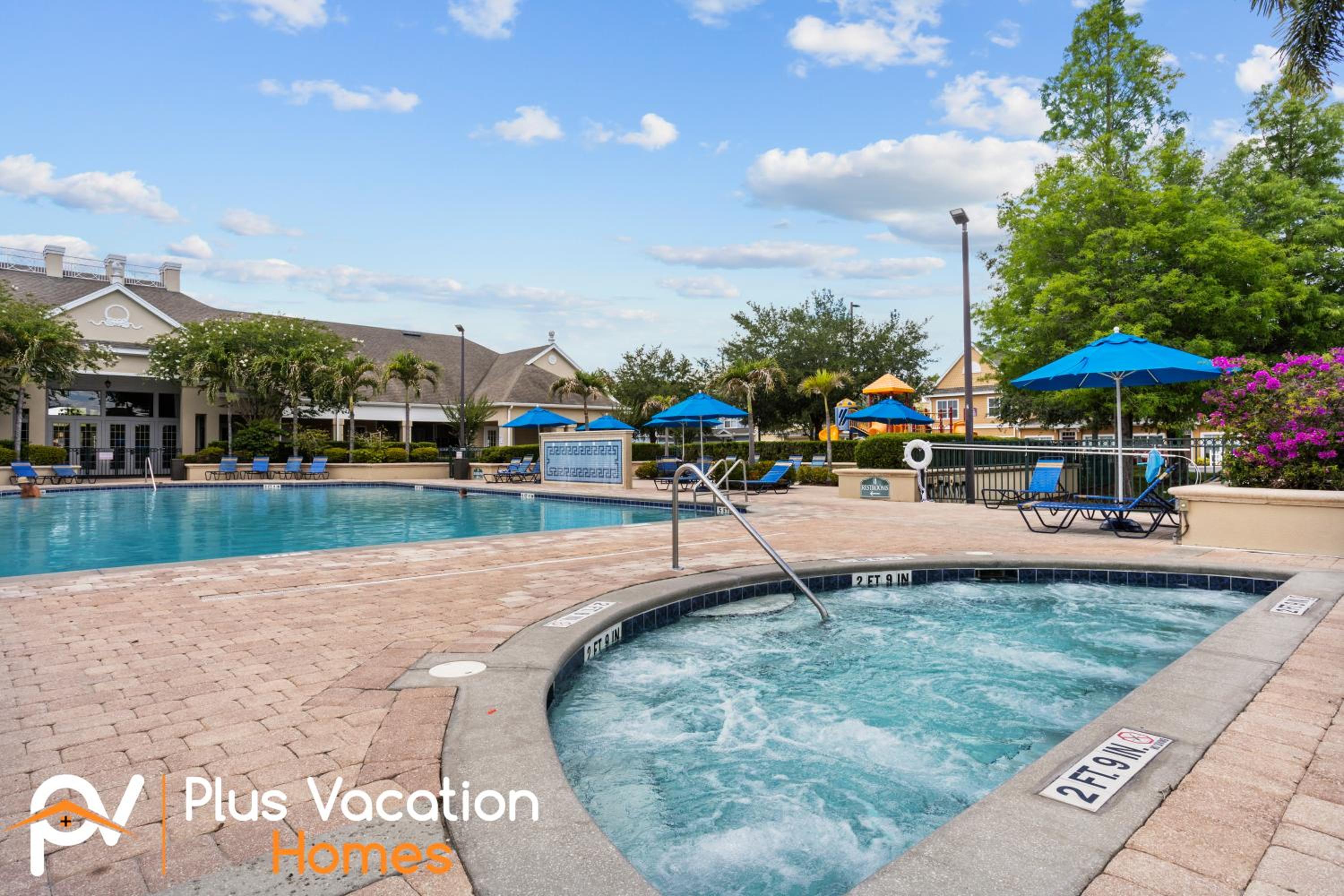 2222 Venettian Bay retreat- 3 bedroom full of amenities view 5