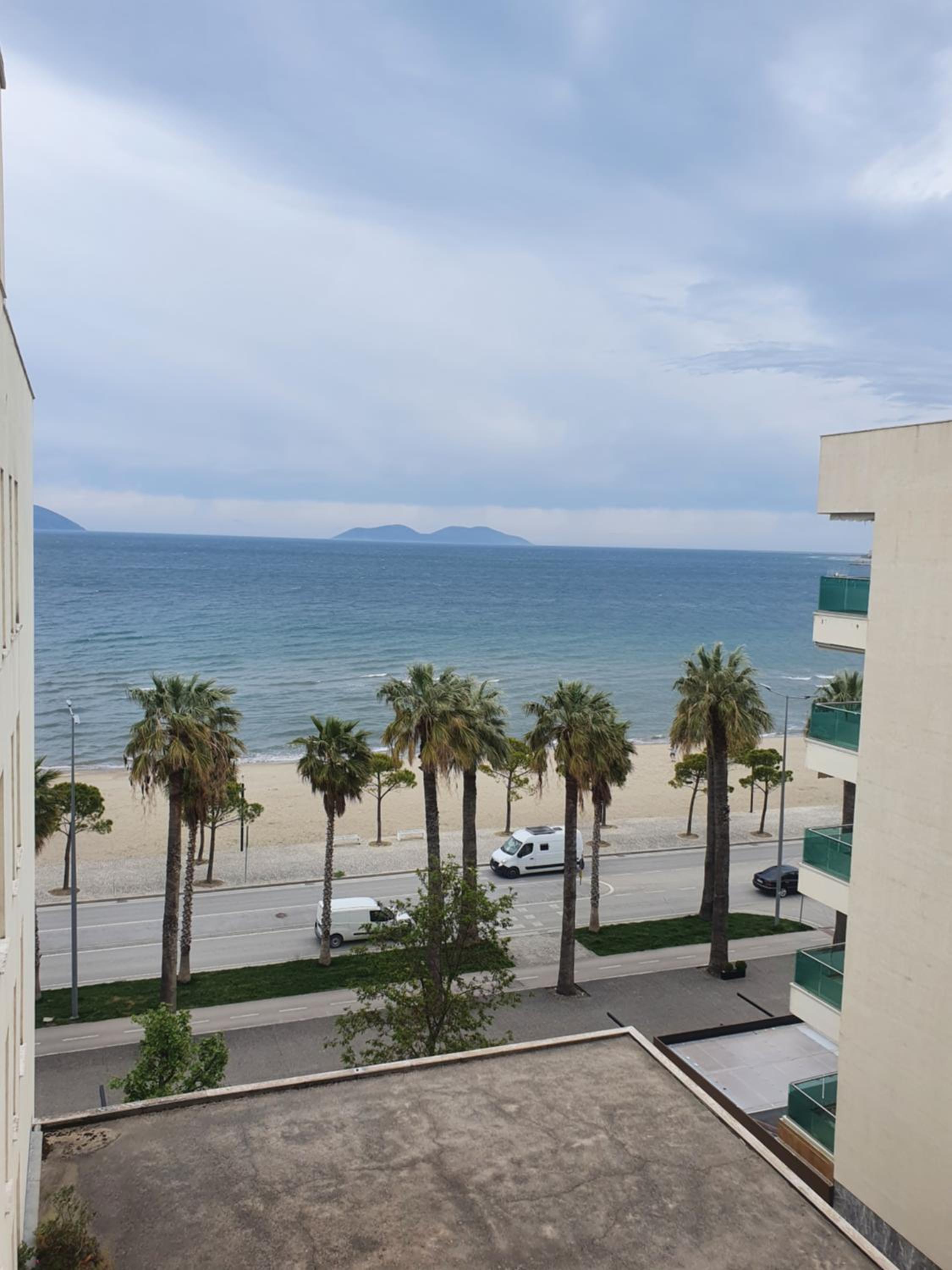 Apartament me qera Lungomare Vlore Mari