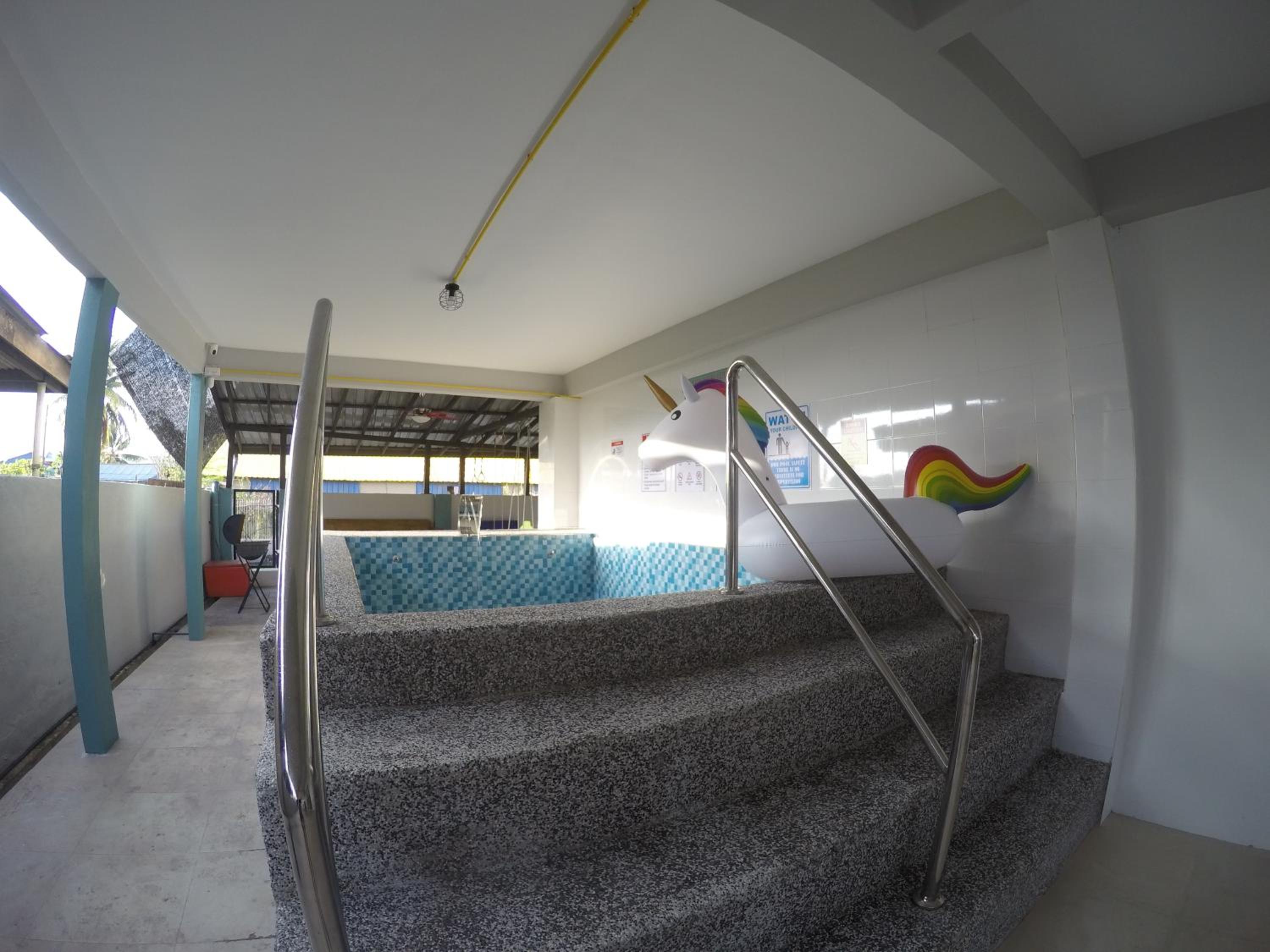 CoCo Fun House Kemaman with Pool and Bathtub photo 2