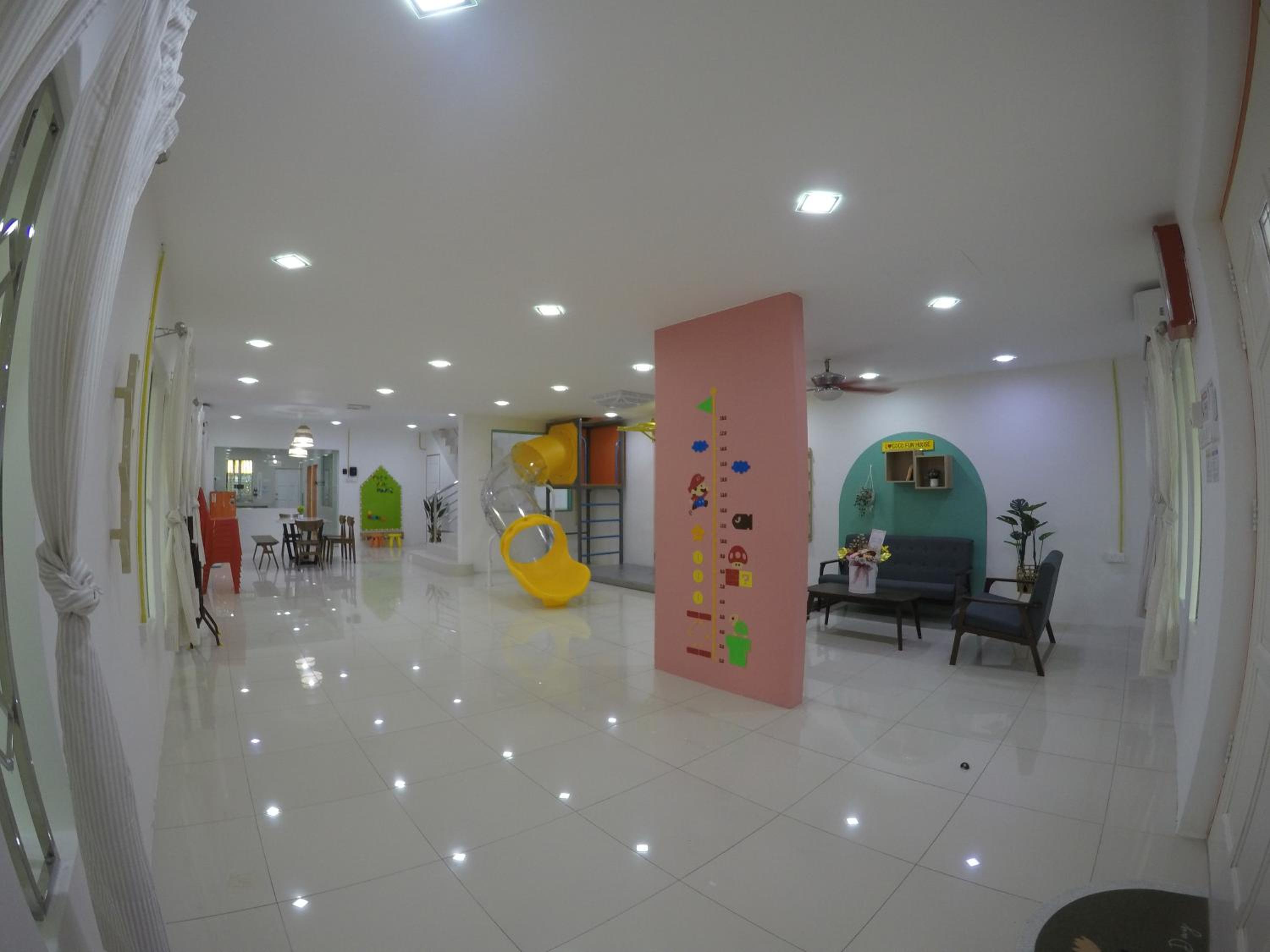 CoCo Fun House Kemaman with Pool and Bathtub photo 5