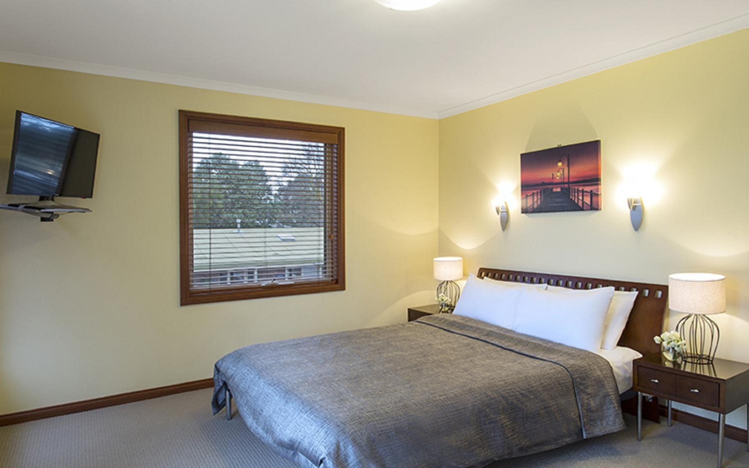 Best Western Colonial Village Motel