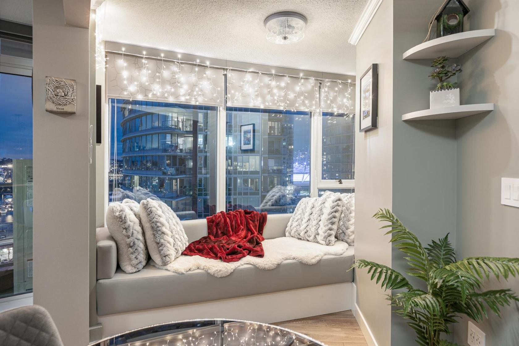 Vancouver Nest Downtown 2BR near Rogers Arena