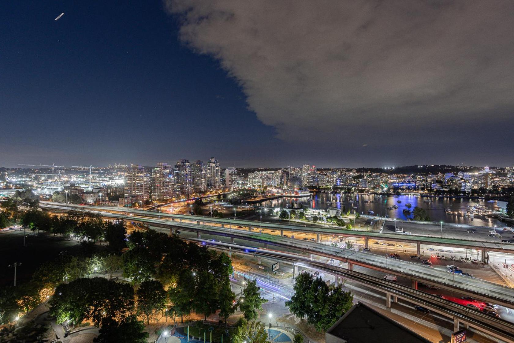 Vancouver Nest Downtown 2BR near Rogers Arena