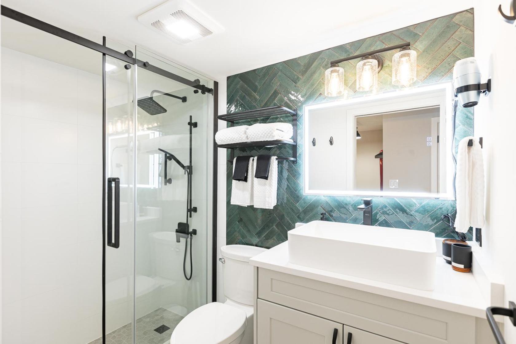 Vancouver Nest Downtown 2BR near Rogers Arena