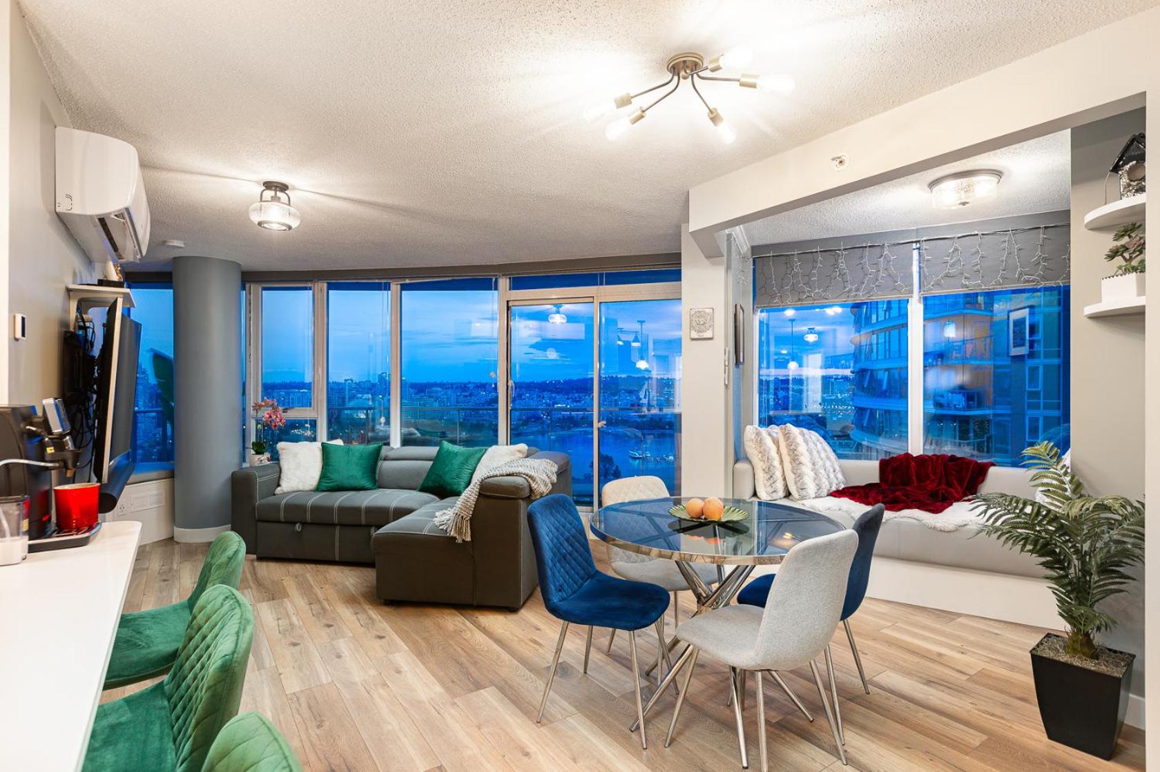 Vancouver Nest Downtown 2BR near Rogers Arena