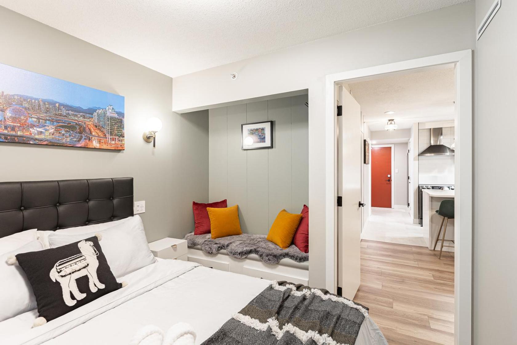 Vancouver Nest Downtown 2BR near Rogers Arena