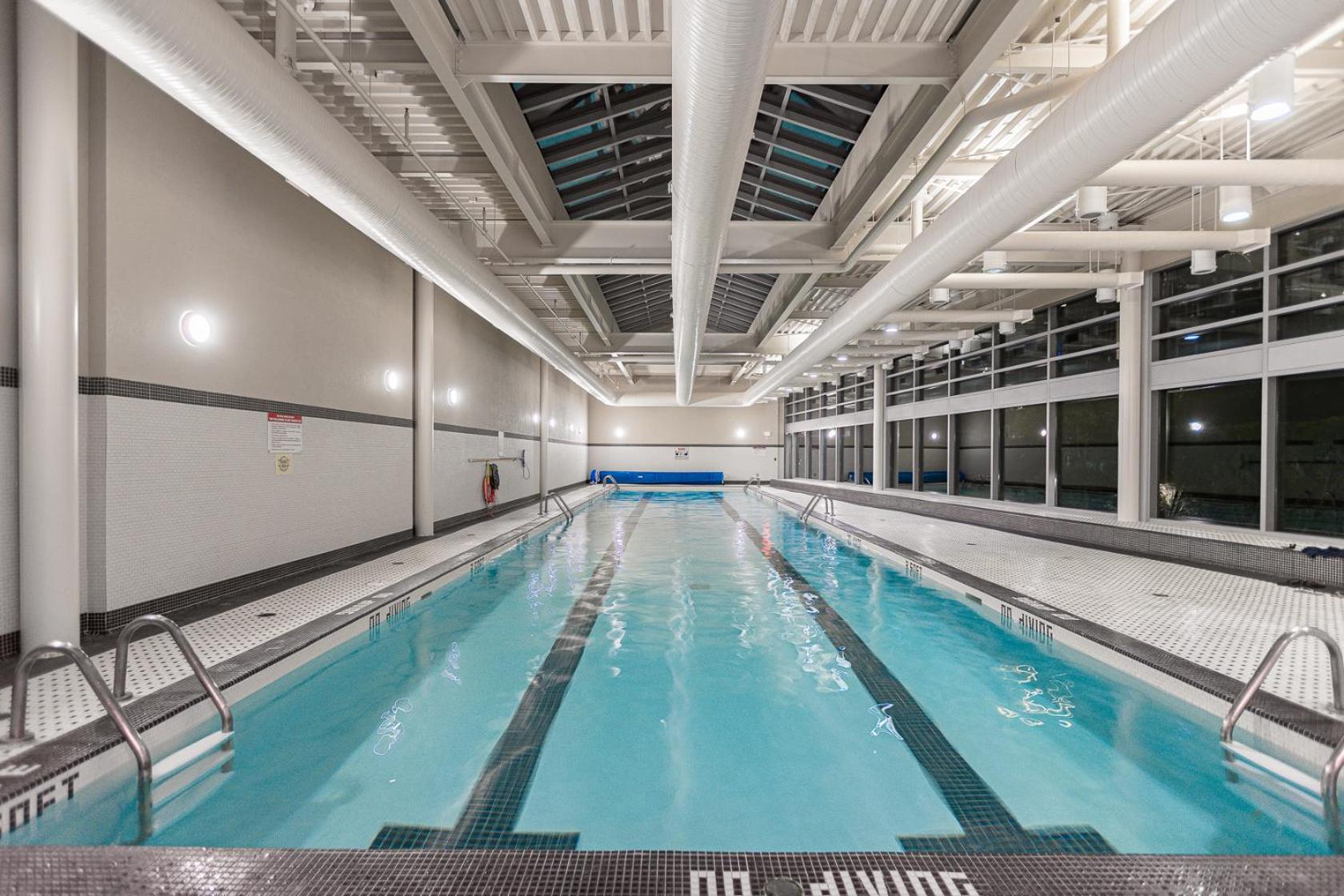 Vancouver Nest Downtown 2BR near Rogers Arena