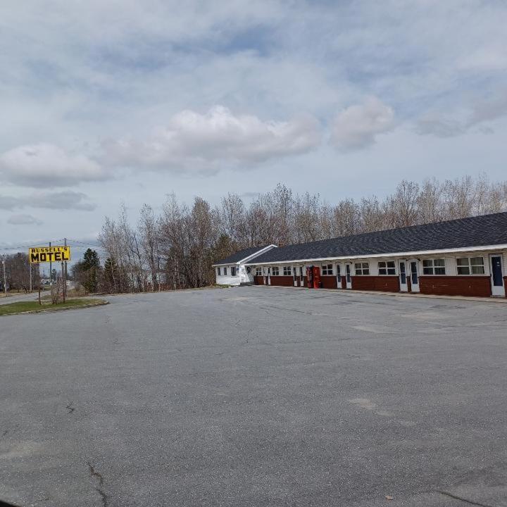 Russell's Motel view 2