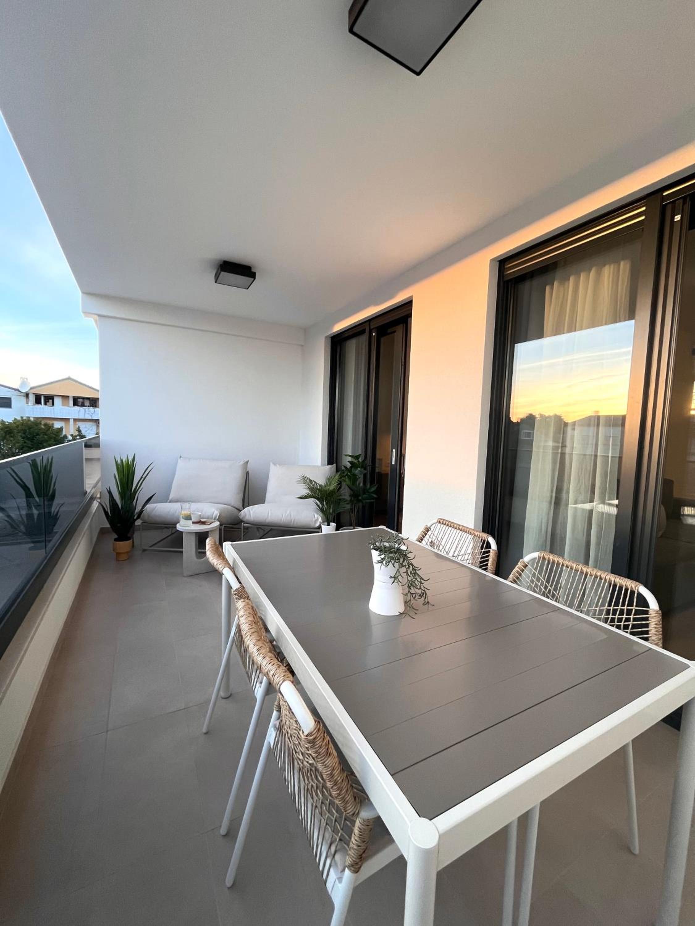 Modern Mediterranean Superior Apartment